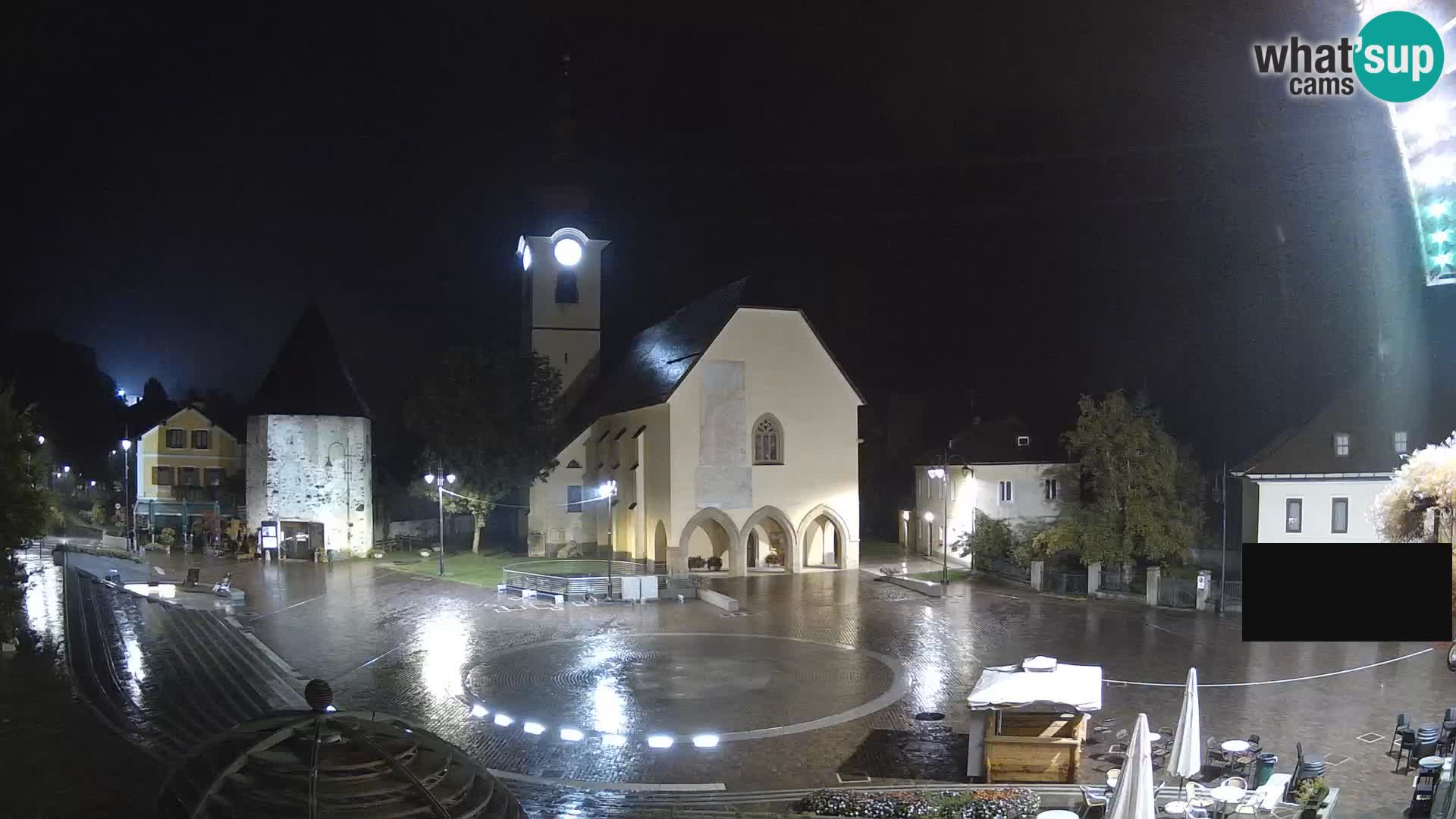 Tarvis – Platz Unità / Kirche SS.Pietro und Paolo Apostoli