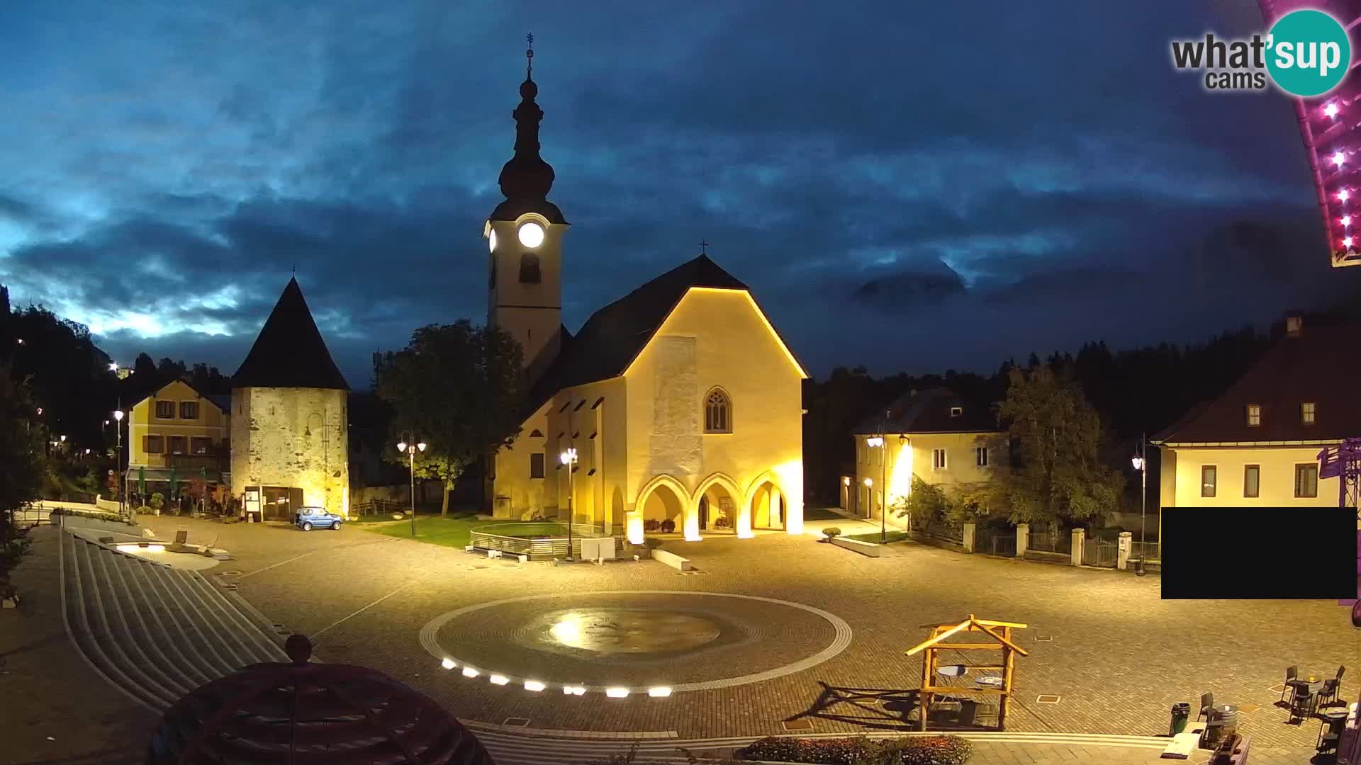 Tarvisio – carré Unità / église SS.Pietro e Paolo Apostoli