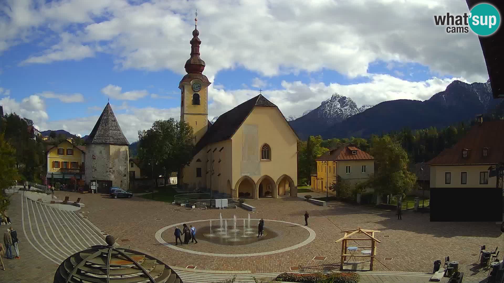 Tarvisio – plaza Unità / Iglesia SS.Pietro e Paolo Apostoli