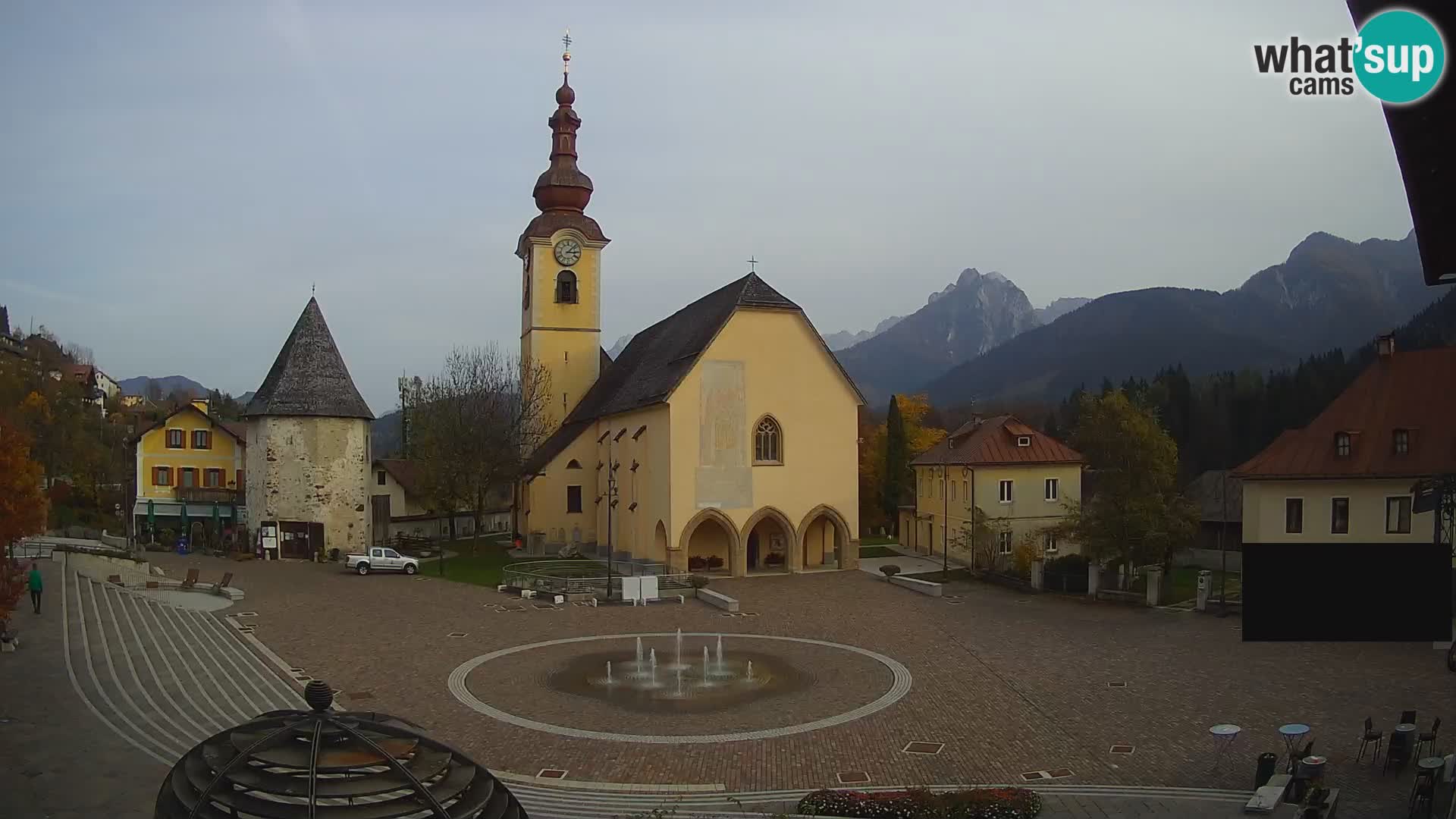 Tarvisio – Piazza Unità / Parrocchia SS.Pietro e Paolo Apostoli