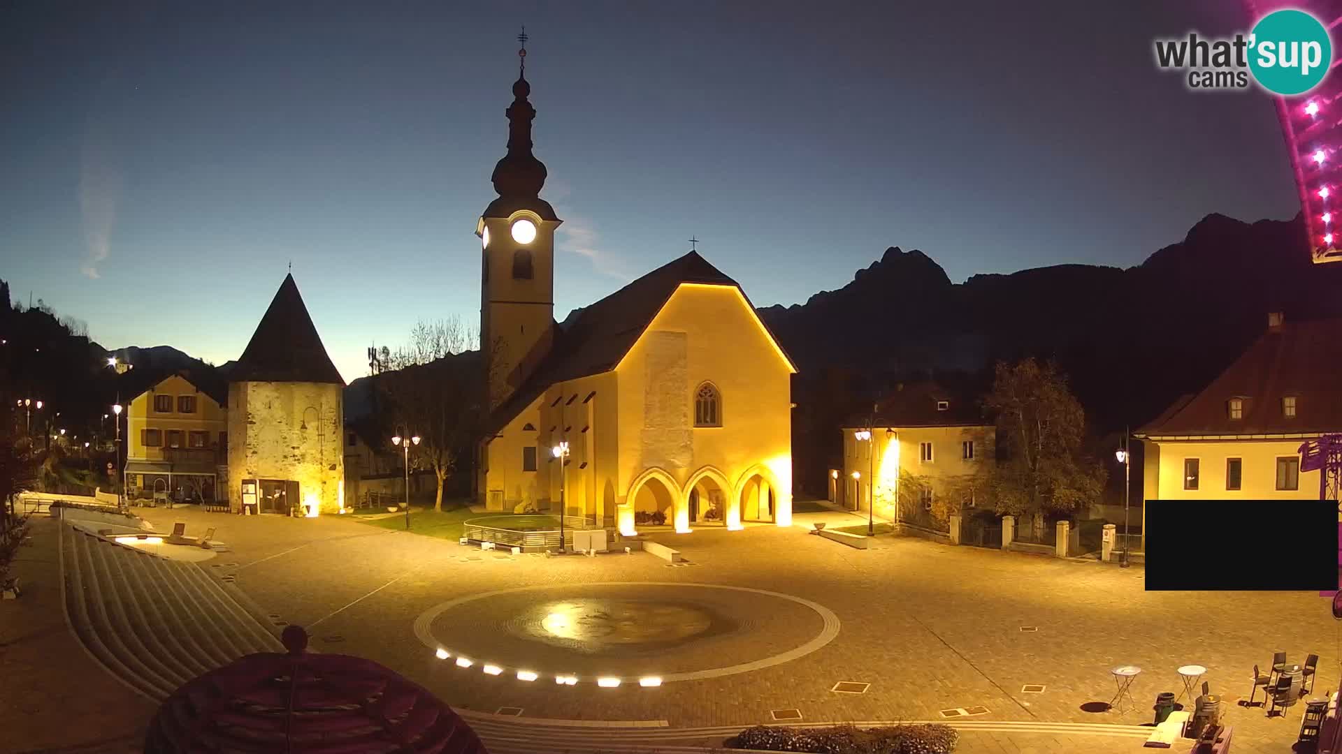 Tarvisio – carré Unità / église SS.Pietro e Paolo Apostoli