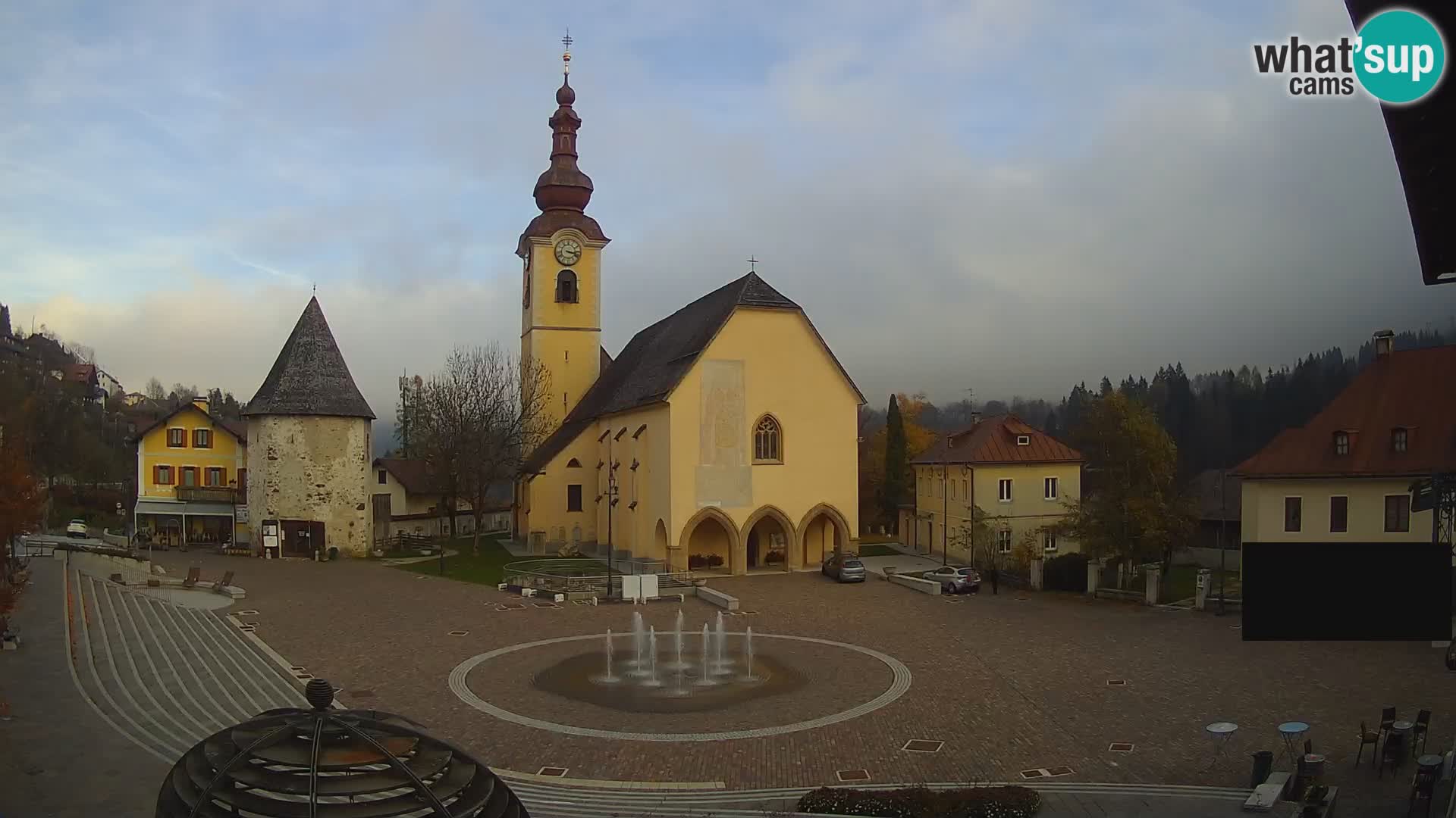 Tarvisio – carré Unità / église SS.Pietro e Paolo Apostoli