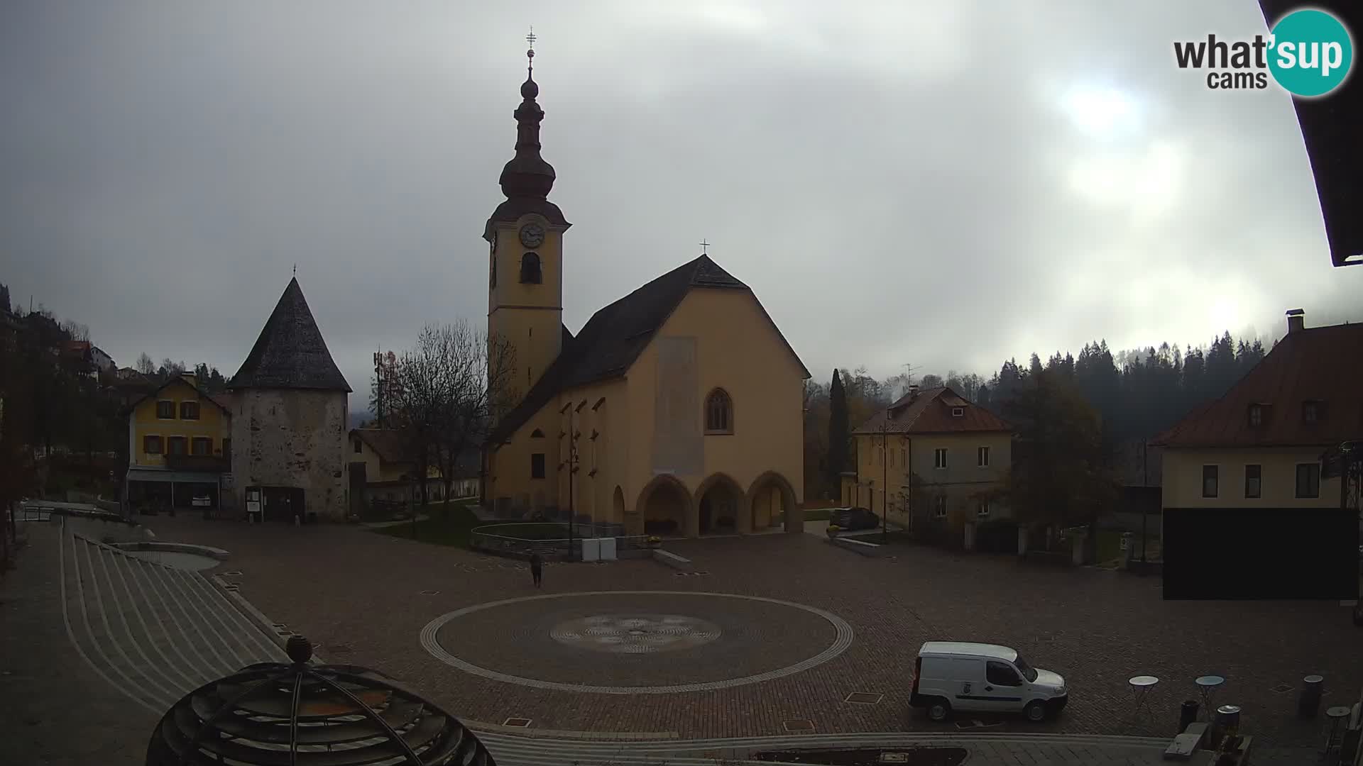 Tarvisio – carré Unità / église SS.Pietro e Paolo Apostoli