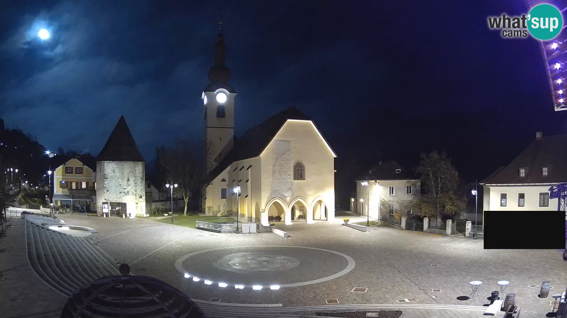 Tarvisio – plaza Unità / Iglesia SS.Pietro e Paolo Apostoli