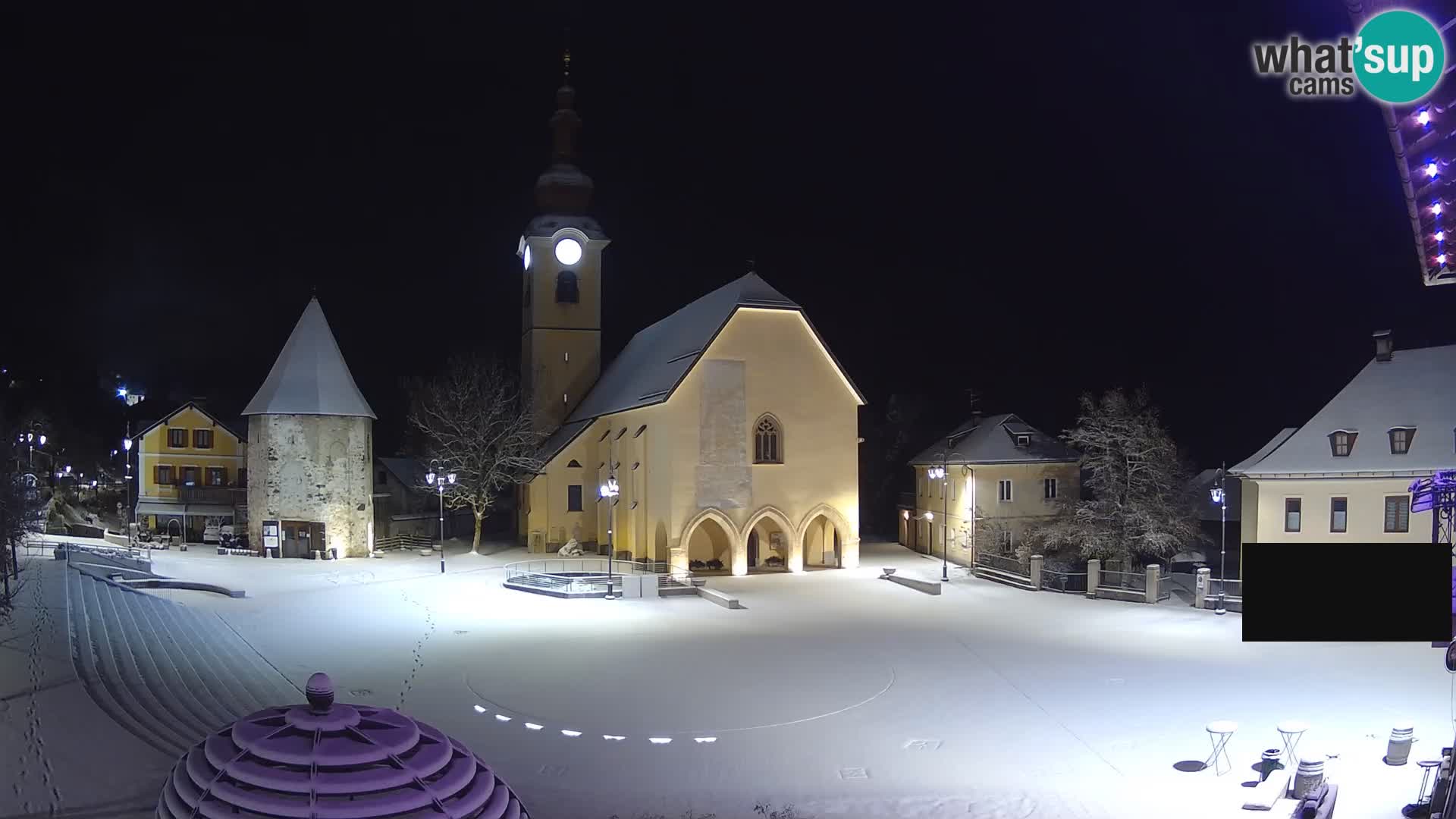 Tarvis – Platz Unità / Kirche SS.Pietro und Paolo Apostoli