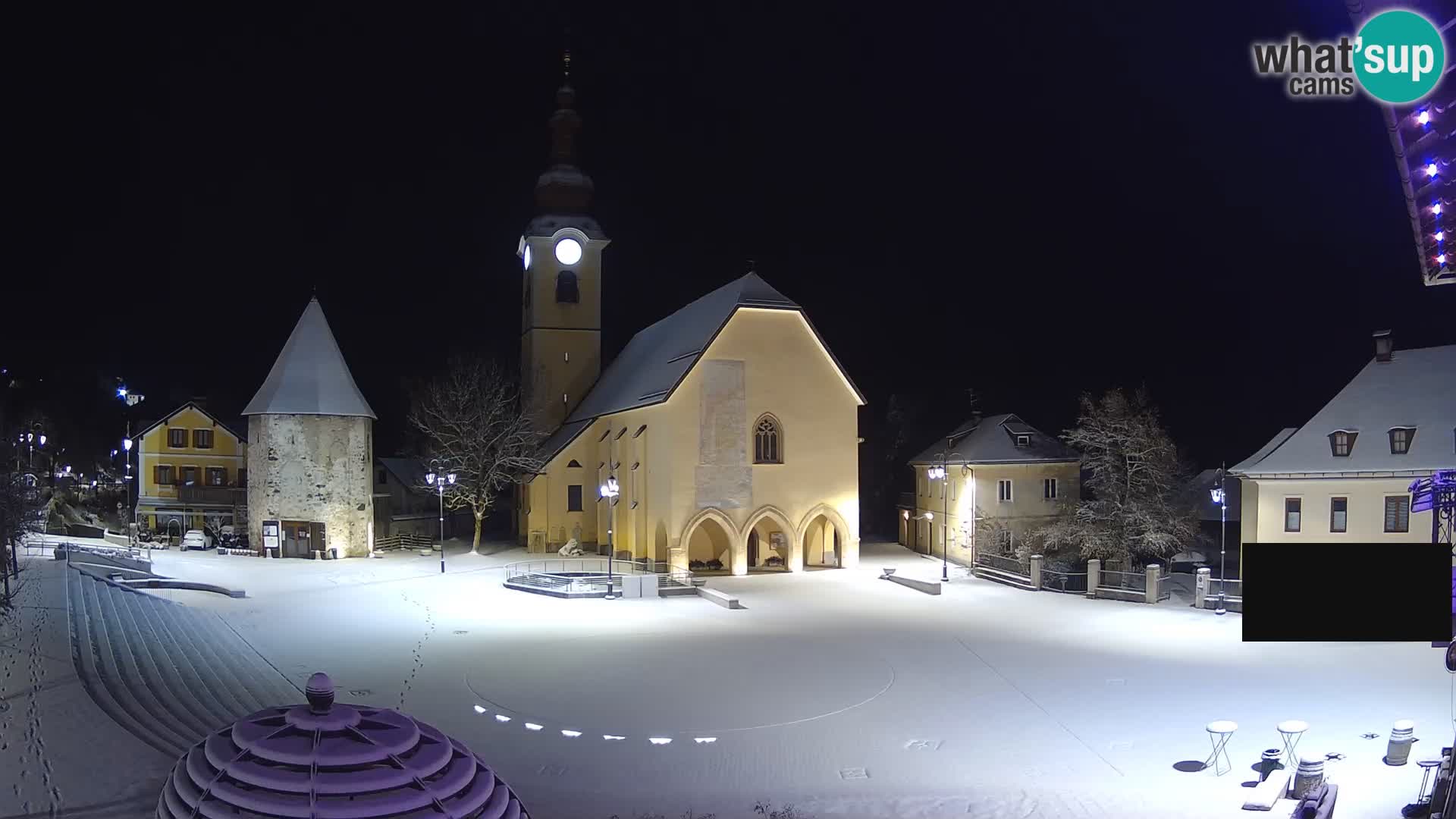 Tarvisio – plaza Unità / Iglesia SS.Pietro e Paolo Apostoli