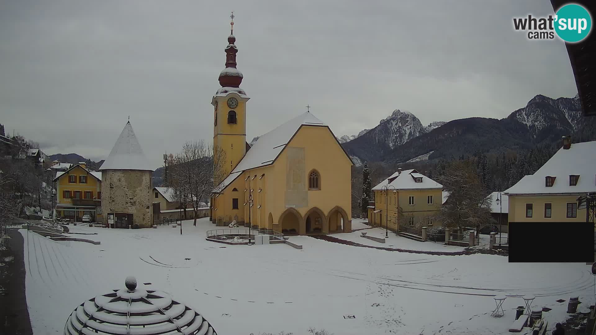 Tarvisio – Piazza Unità / Parrocchia SS.Pietro e Paolo Apostoli