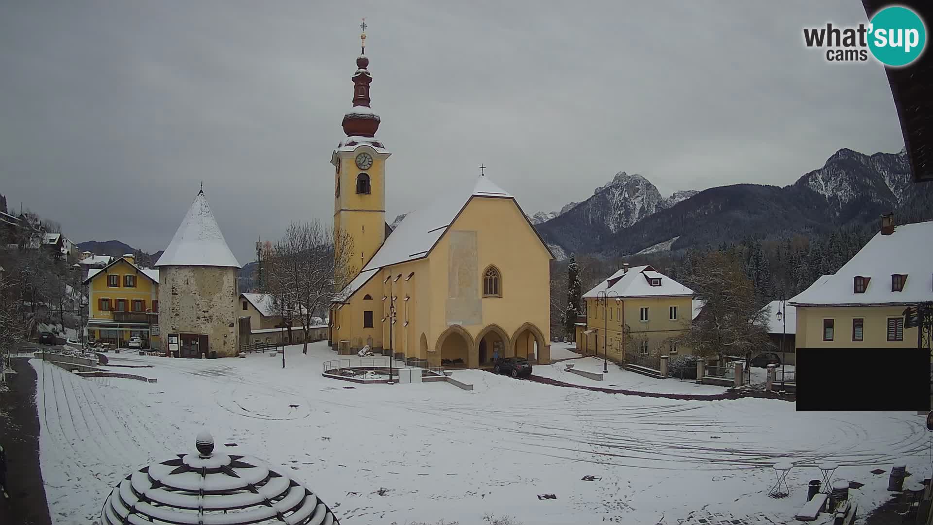 Tarvisio – Piazza Unità / Parrocchia SS.Pietro e Paolo Apostoli