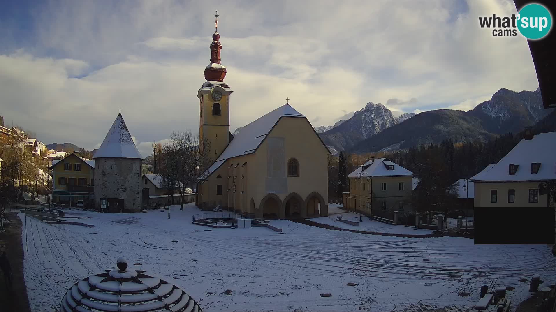 Tarvisio – Piazza Unità / Parrocchia SS.Pietro e Paolo Apostoli