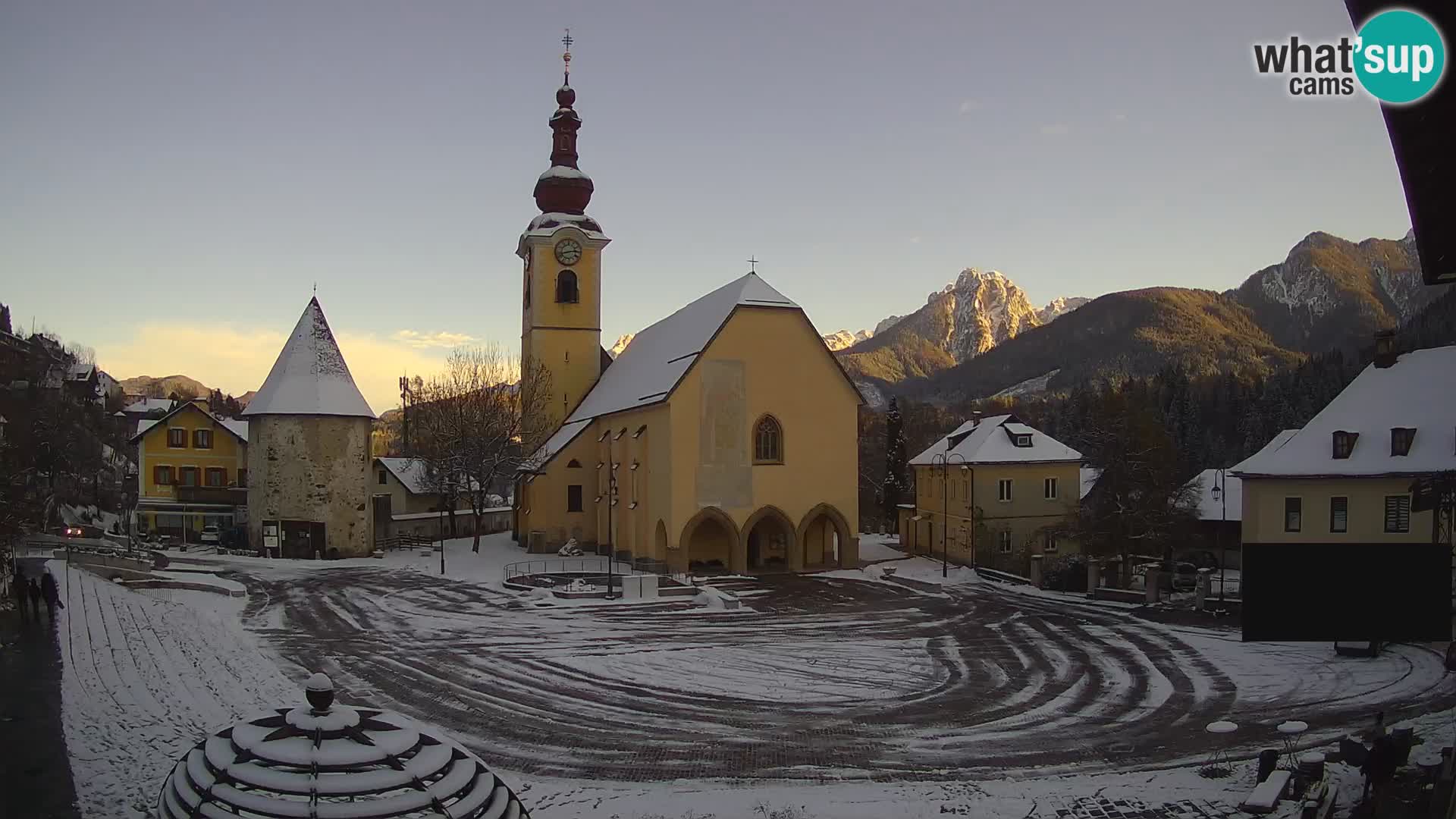 Tarvisio – Piazza Unità / Parrocchia SS.Pietro e Paolo Apostoli