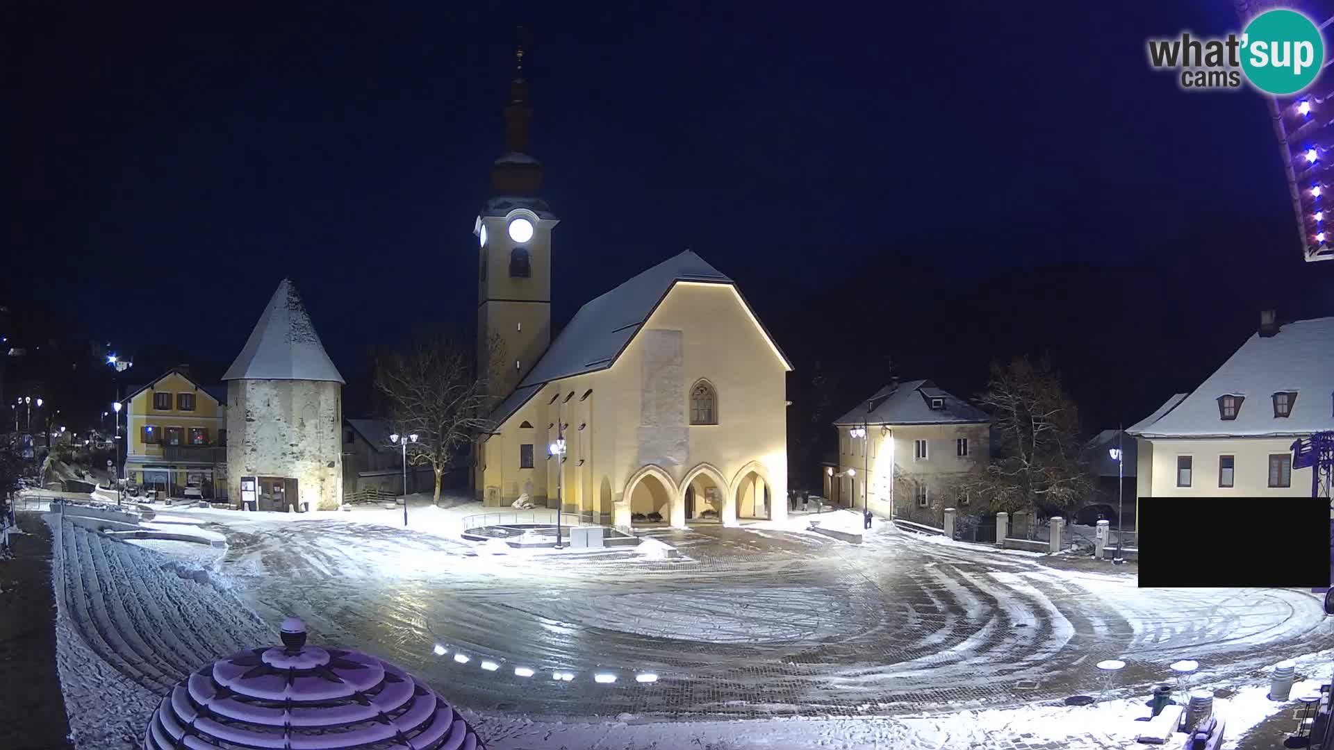 Tarvisio – plaza Unità / Iglesia SS.Pietro e Paolo Apostoli