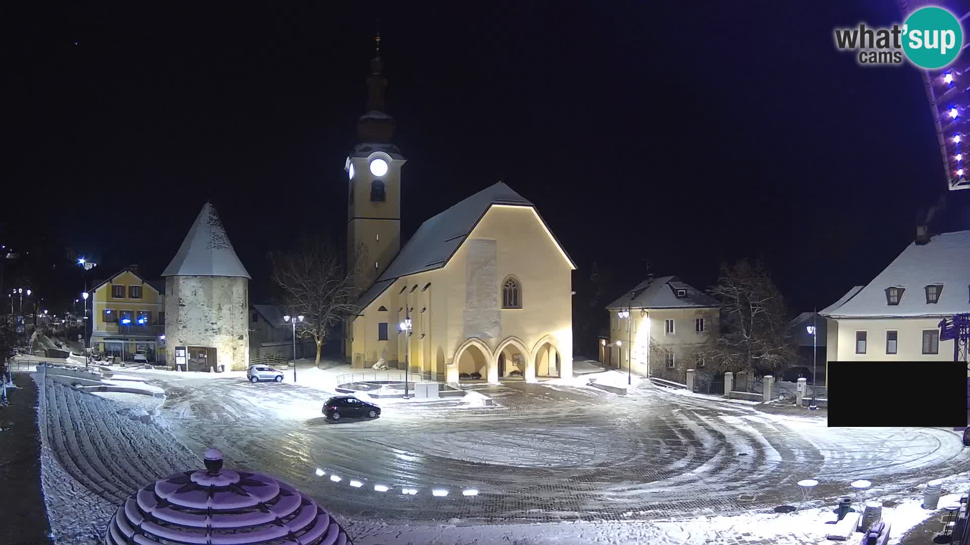 Tarvisio – plaza Unità / Iglesia SS.Pietro e Paolo Apostoli