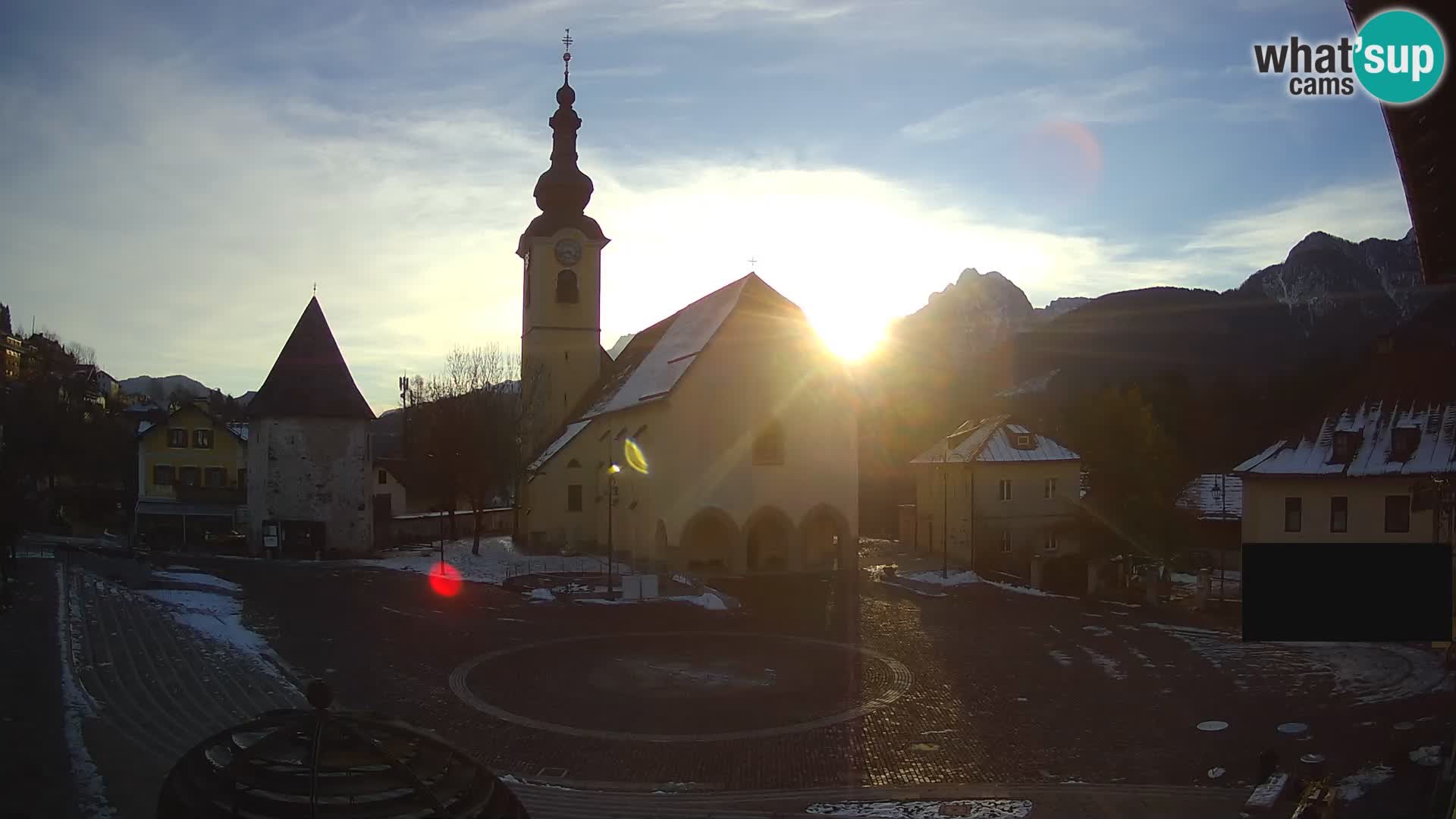 Tarvisio – plaza Unità / Iglesia SS.Pietro e Paolo Apostoli