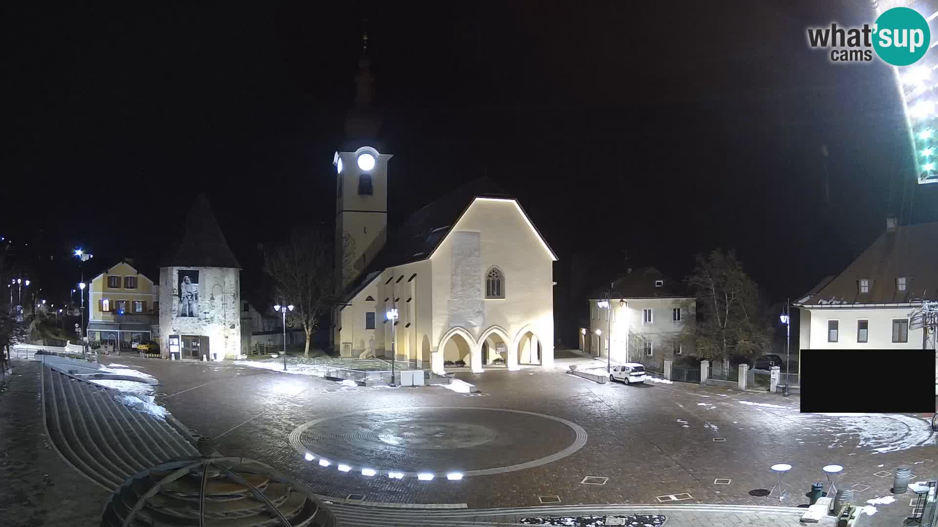 Tarvis – Platz Unità / Kirche SS.Pietro und Paolo Apostoli