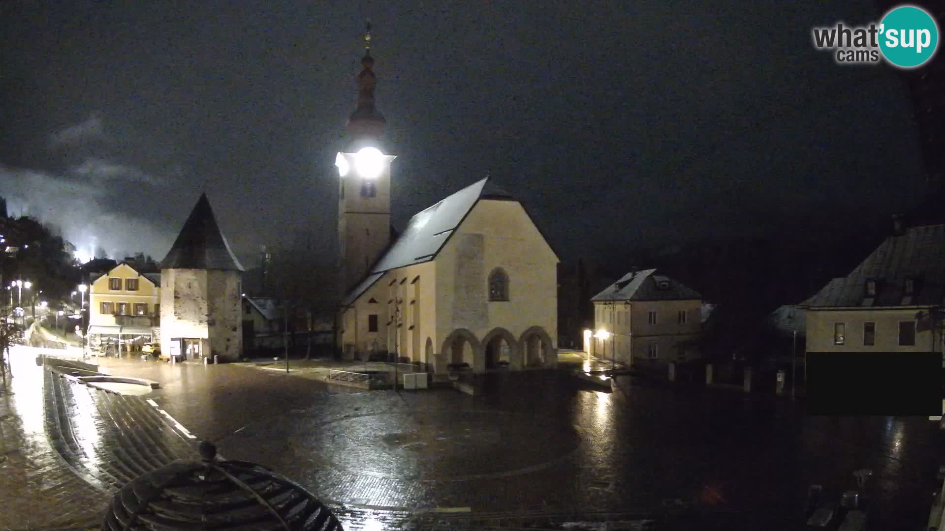 Tarvis – Platz Unità / Kirche SS.Pietro und Paolo Apostoli