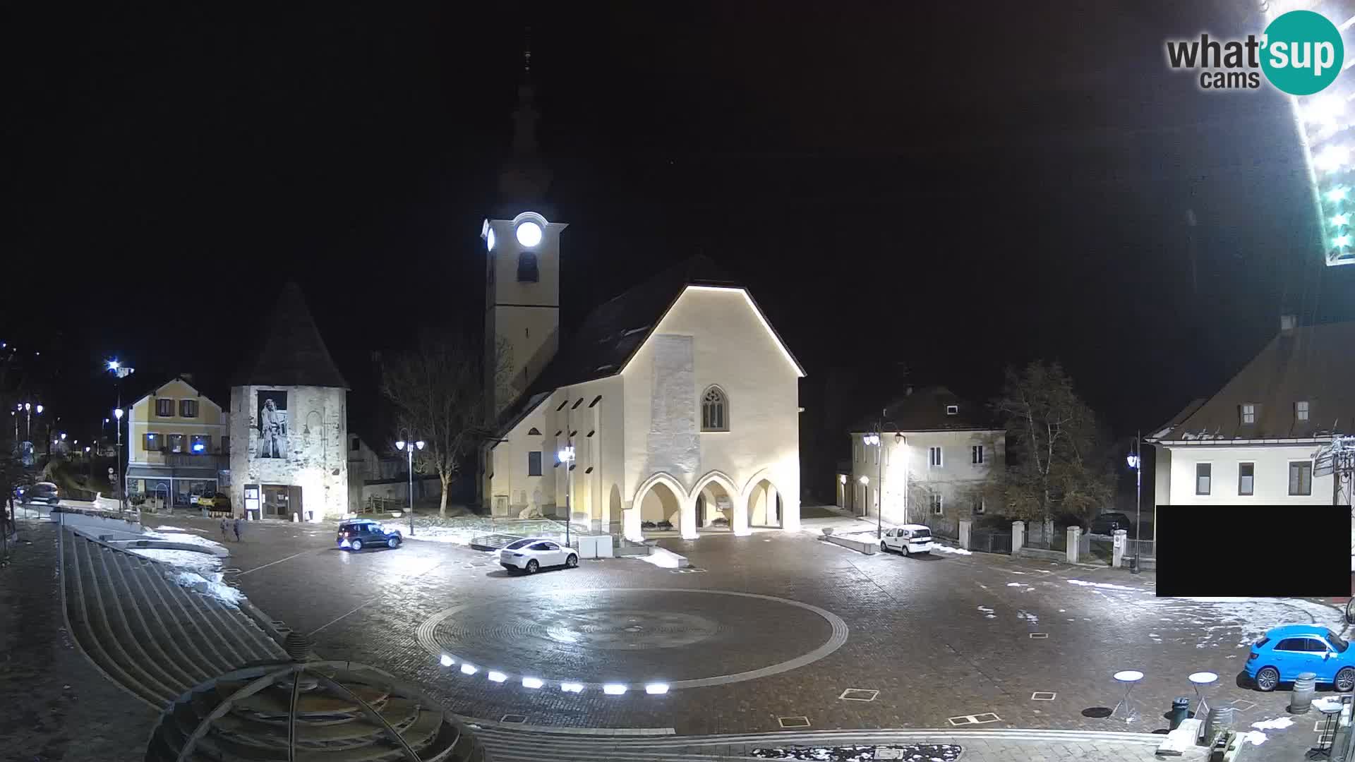 Tarvis – Platz Unità / Kirche SS.Pietro und Paolo Apostoli