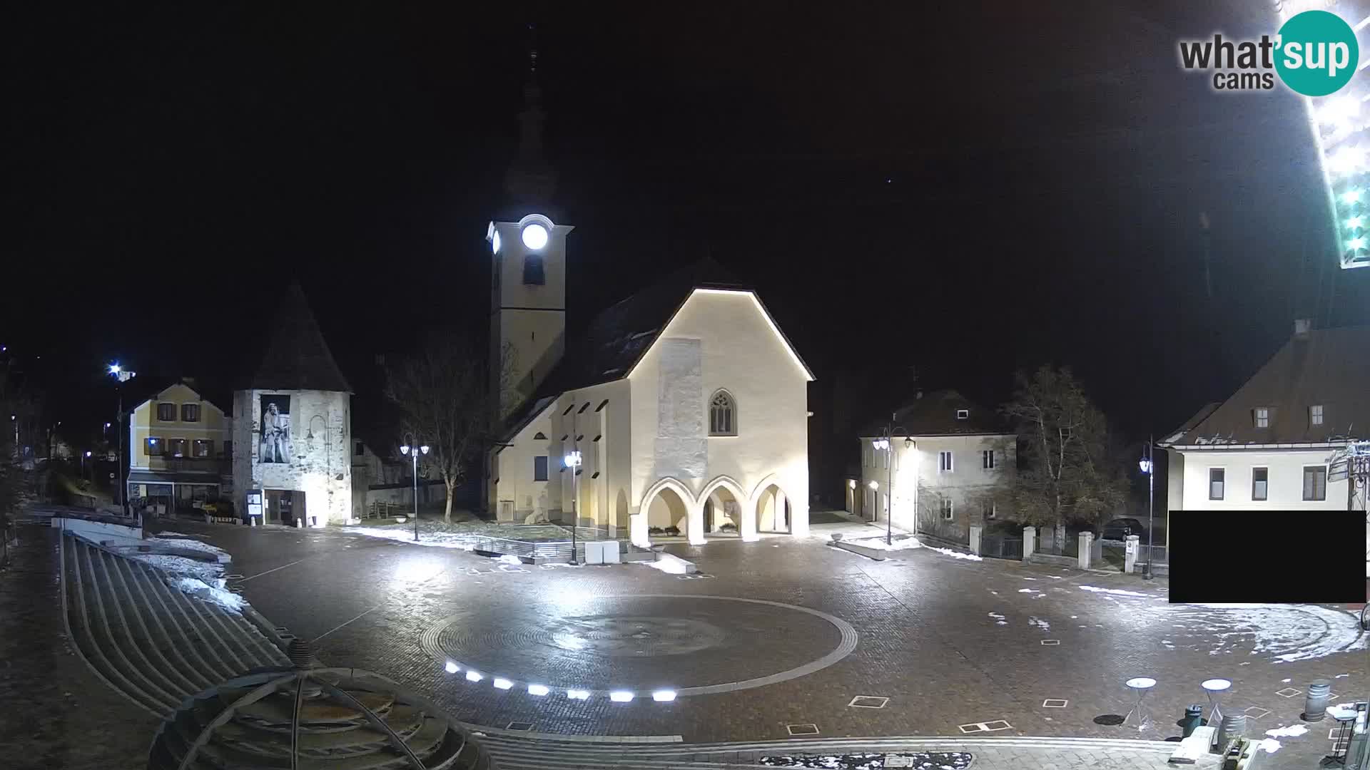 Tarvisio – plaza Unità / Iglesia SS.Pietro e Paolo Apostoli