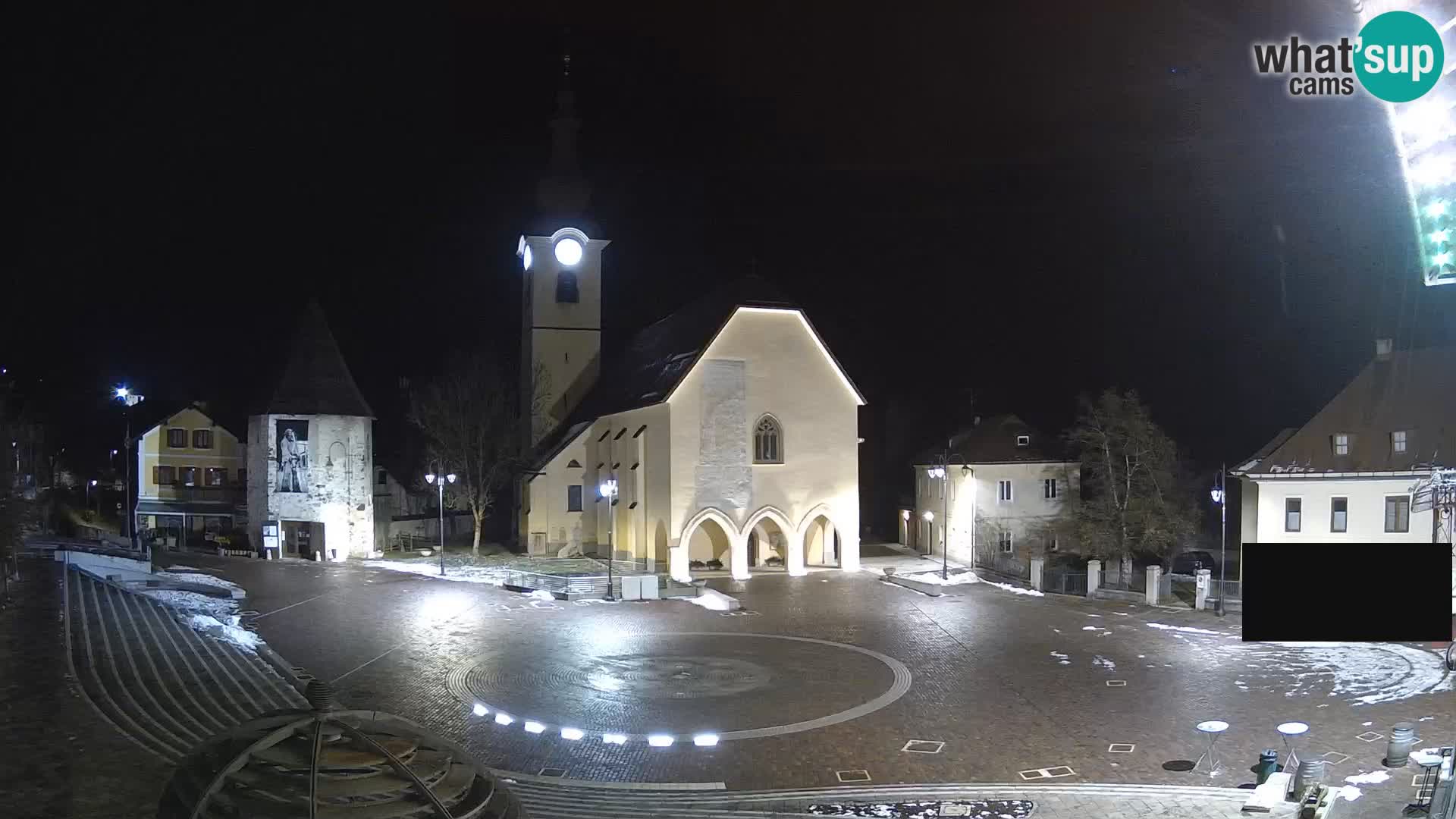 Tarvis – Platz Unità / Kirche SS.Pietro und Paolo Apostoli