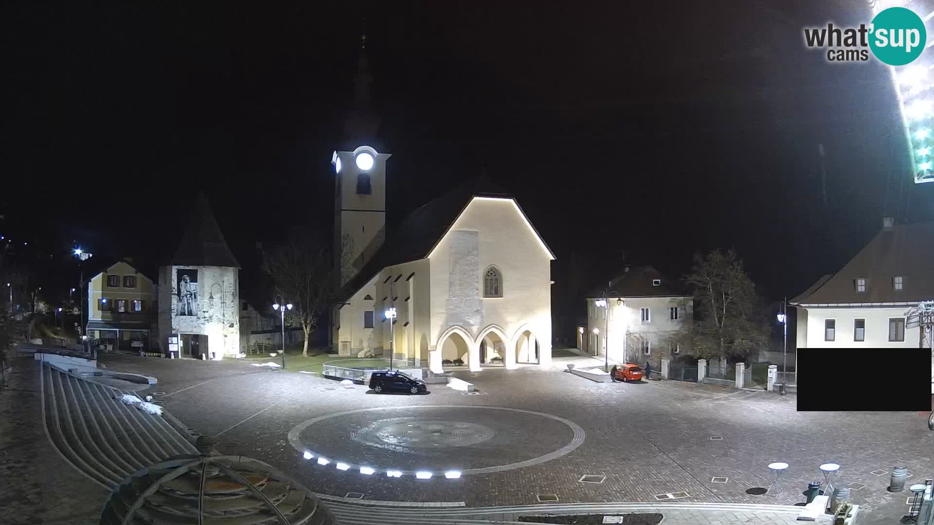 Tarvis – Platz Unità / Kirche SS.Pietro und Paolo Apostoli