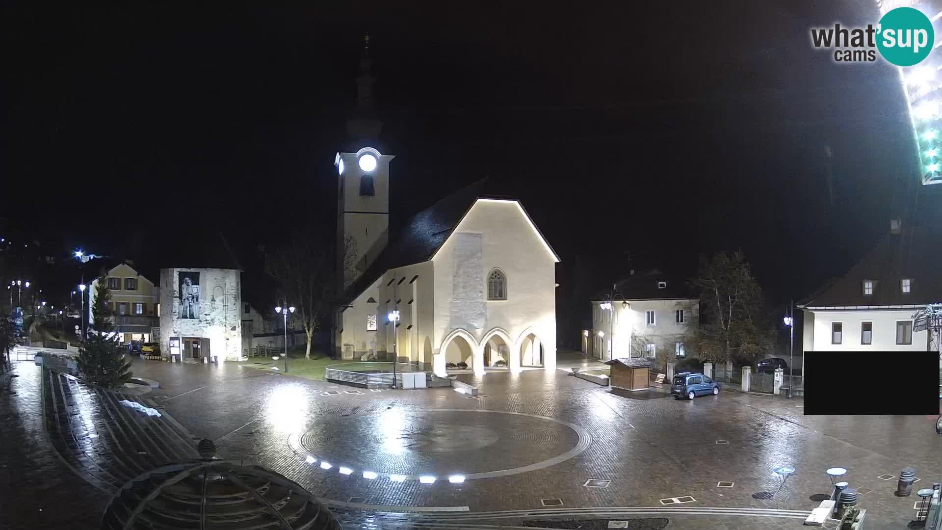 Tarvisio – plaza Unità / Iglesia SS.Pietro e Paolo Apostoli