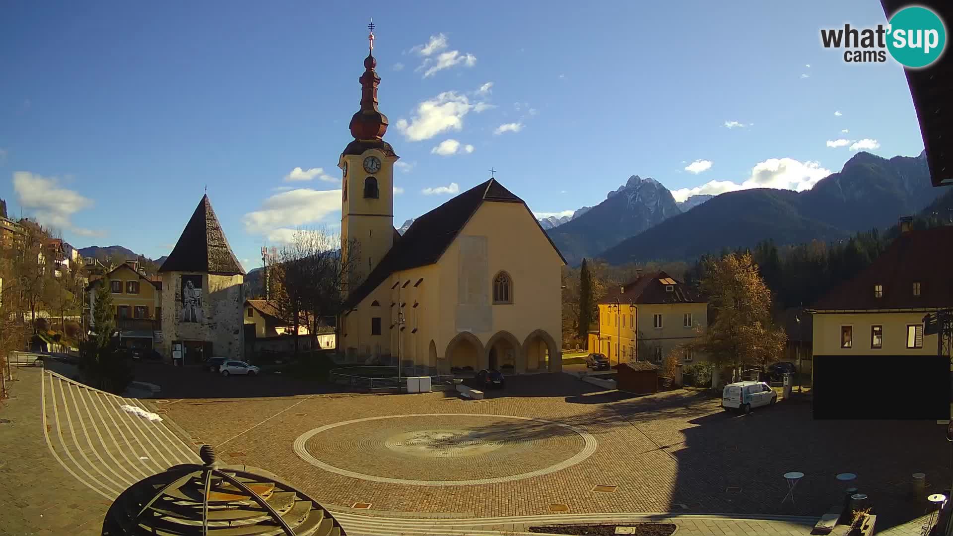 Tarvis – Platz Unità / Kirche SS.Pietro und Paolo Apostoli