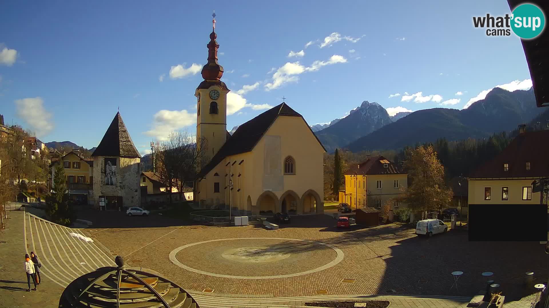 Tarvis – Platz Unità / Kirche SS.Pietro und Paolo Apostoli