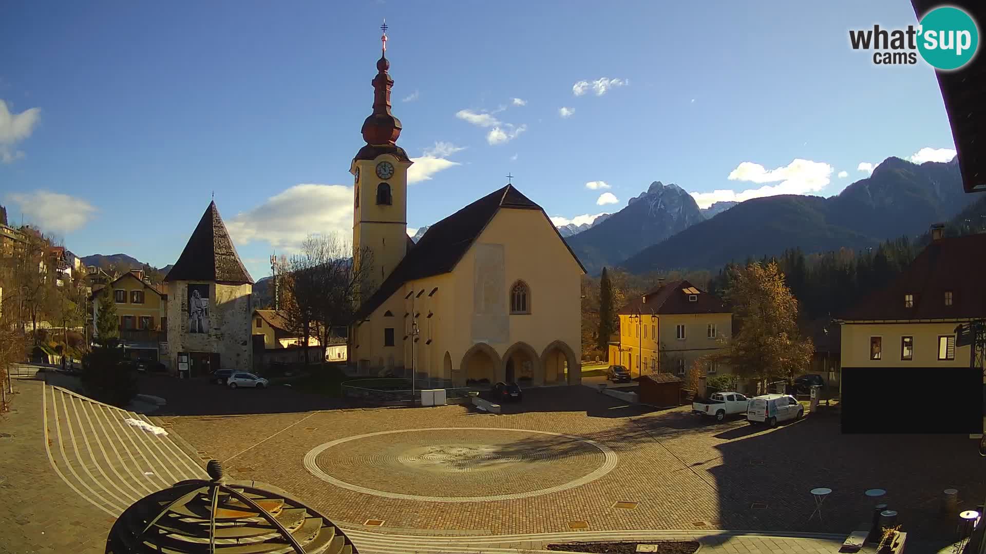 Tarvisio – plaza Unità / Iglesia SS.Pietro e Paolo Apostoli