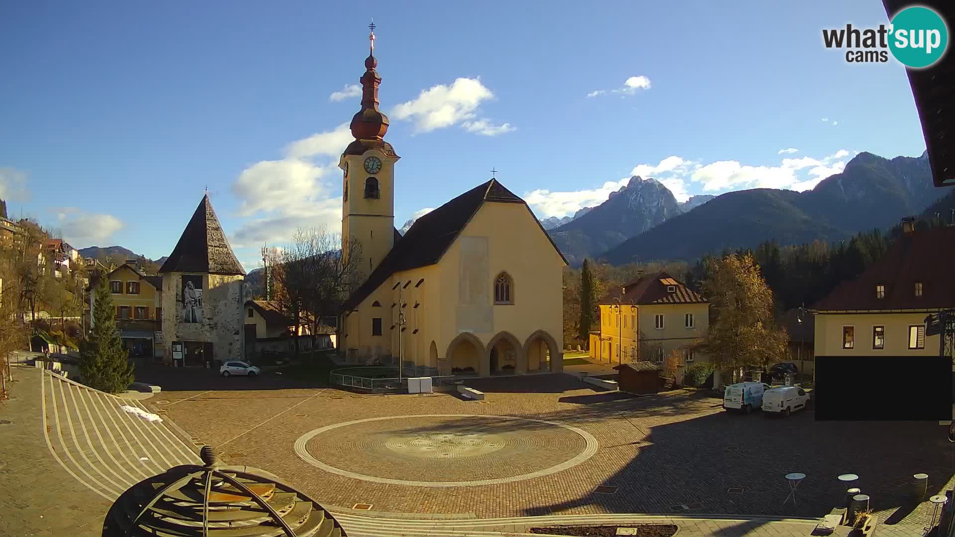 Tarvis – Platz Unità / Kirche SS.Pietro und Paolo Apostoli