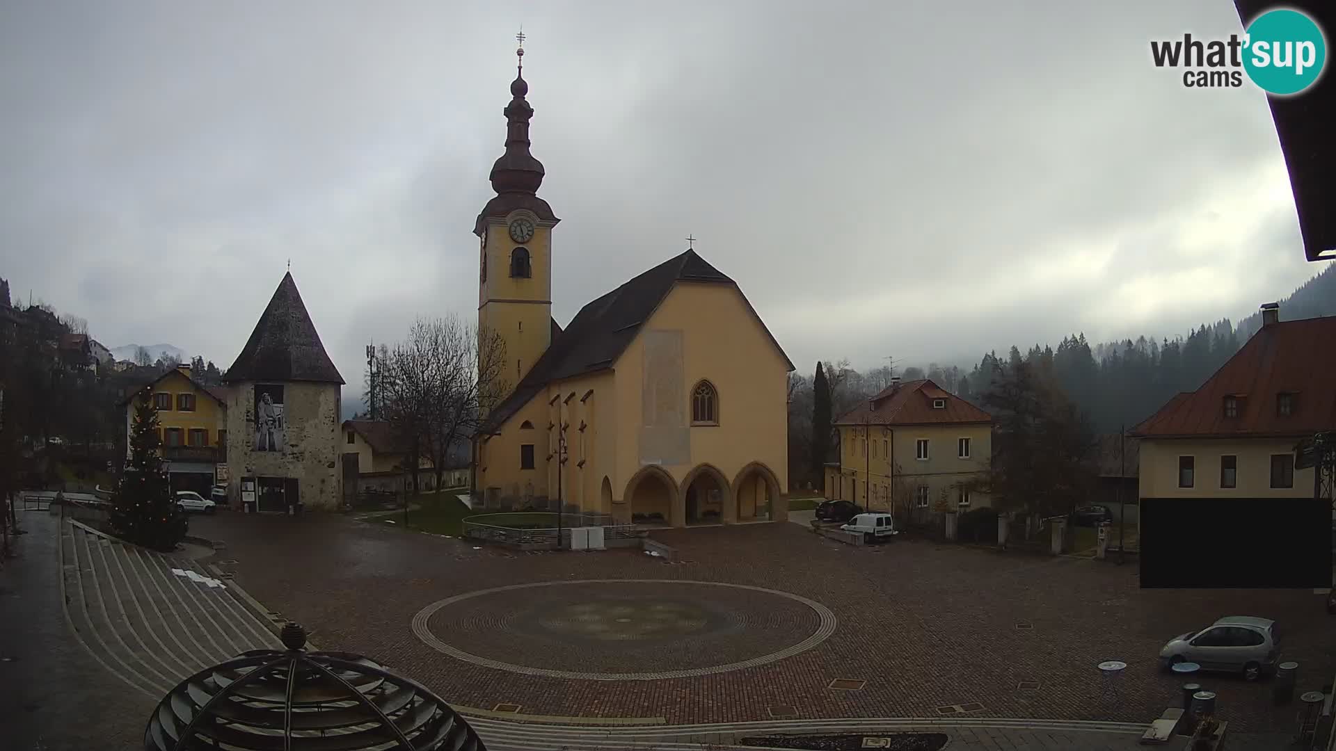 Tarvisio – Piazza Unità / Parrocchia SS.Pietro e Paolo Apostoli