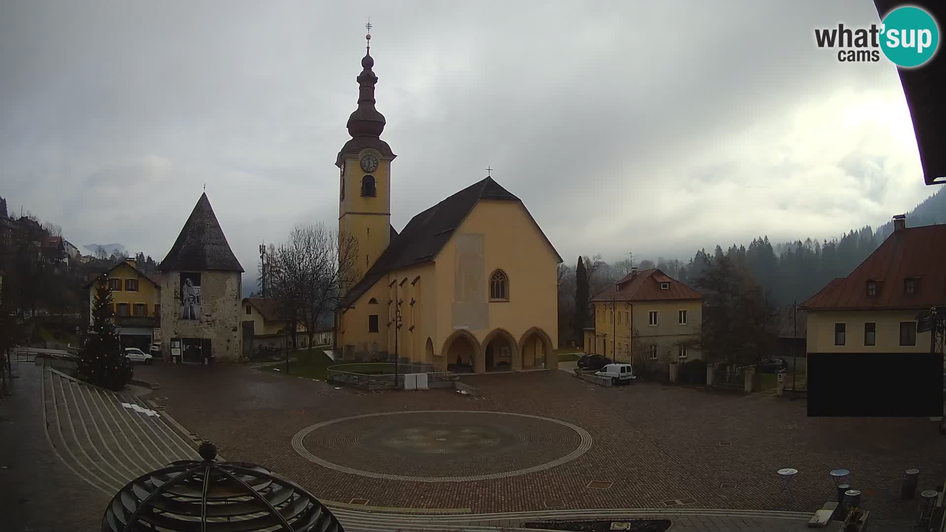 Tarvisio – Piazza Unità / Parrocchia SS.Pietro e Paolo Apostoli