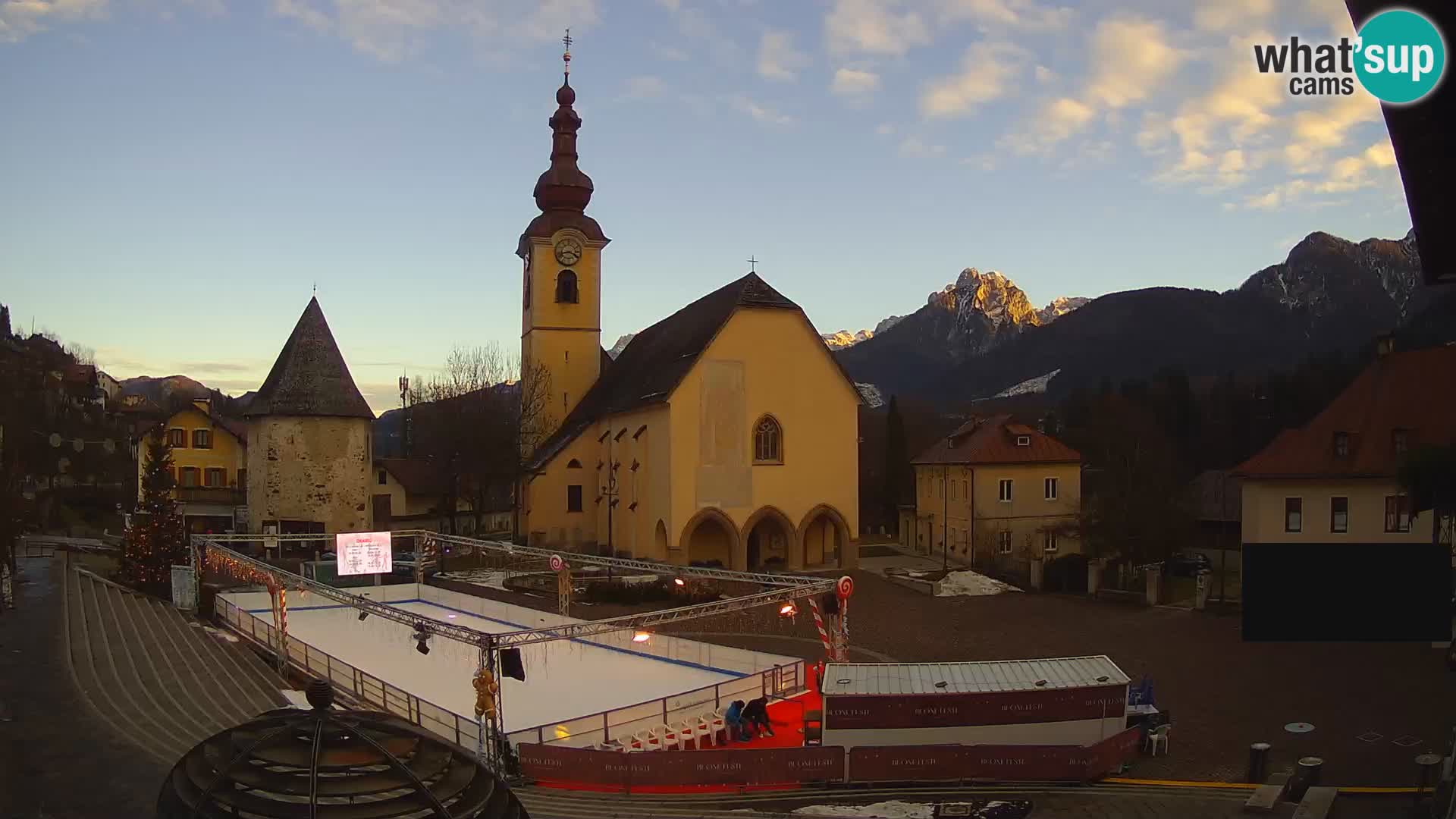 Tarvisio – Piazza Unità / Parrocchia SS.Pietro e Paolo Apostoli