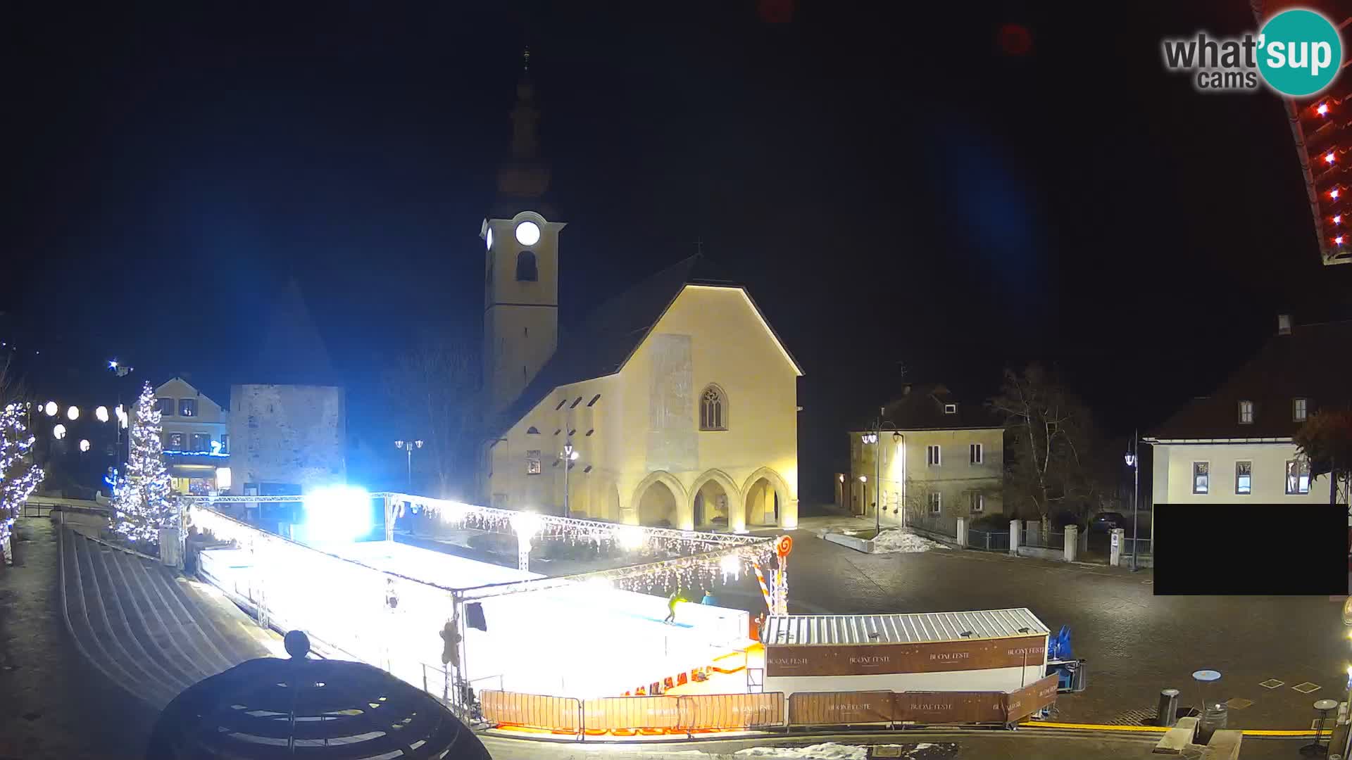 Tarvisio – plaza Unità / Iglesia SS.Pietro e Paolo Apostoli