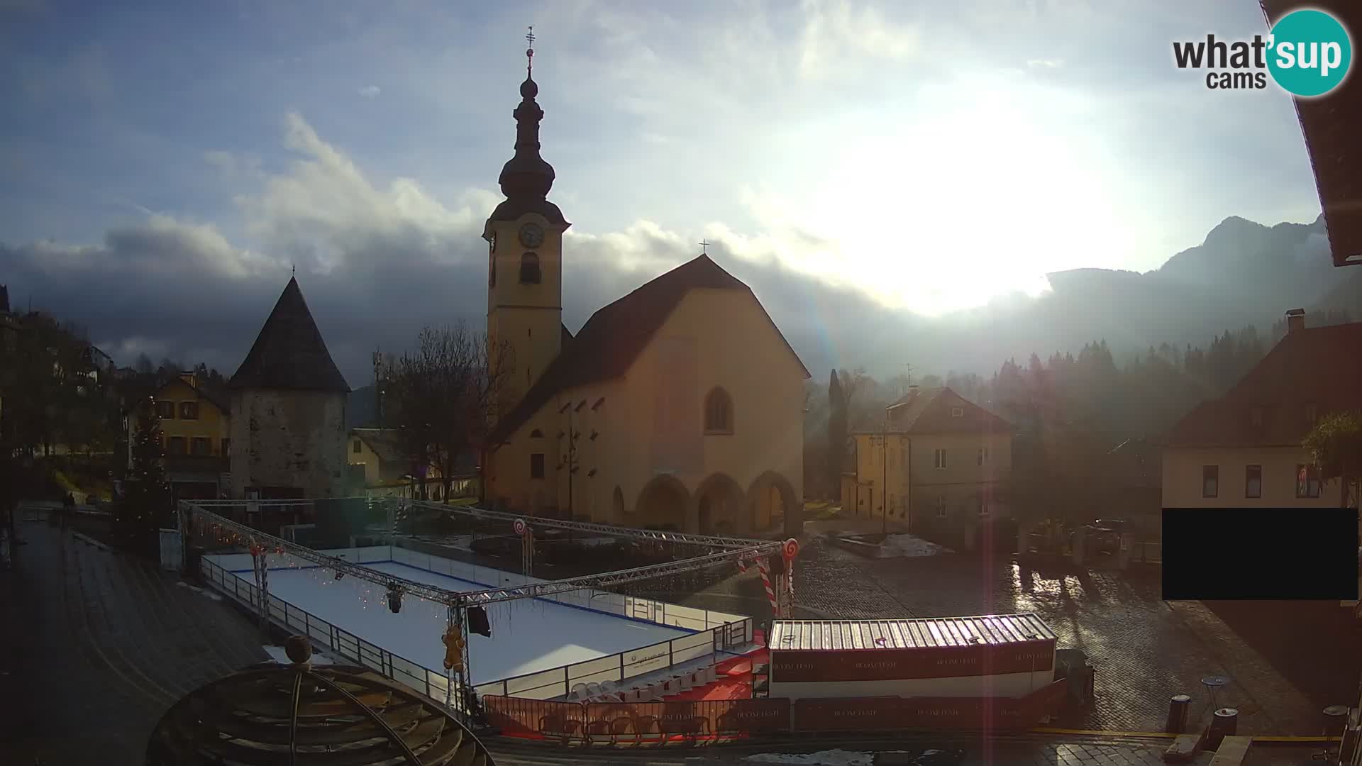 Tarvisio – plaza Unità / Iglesia SS.Pietro e Paolo Apostoli