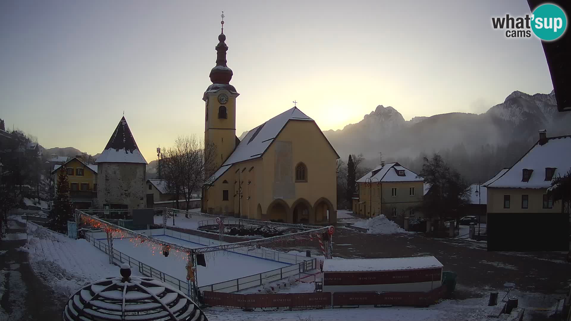 Tarvisio – carré Unità / église SS.Pietro e Paolo Apostoli