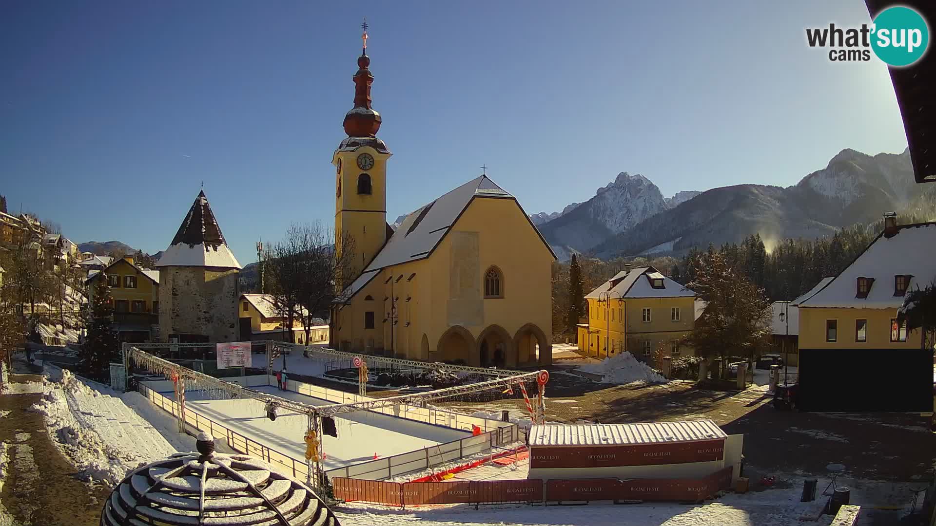 Tarvisio – Piazza Unità / Parrocchia SS.Pietro e Paolo Apostoli