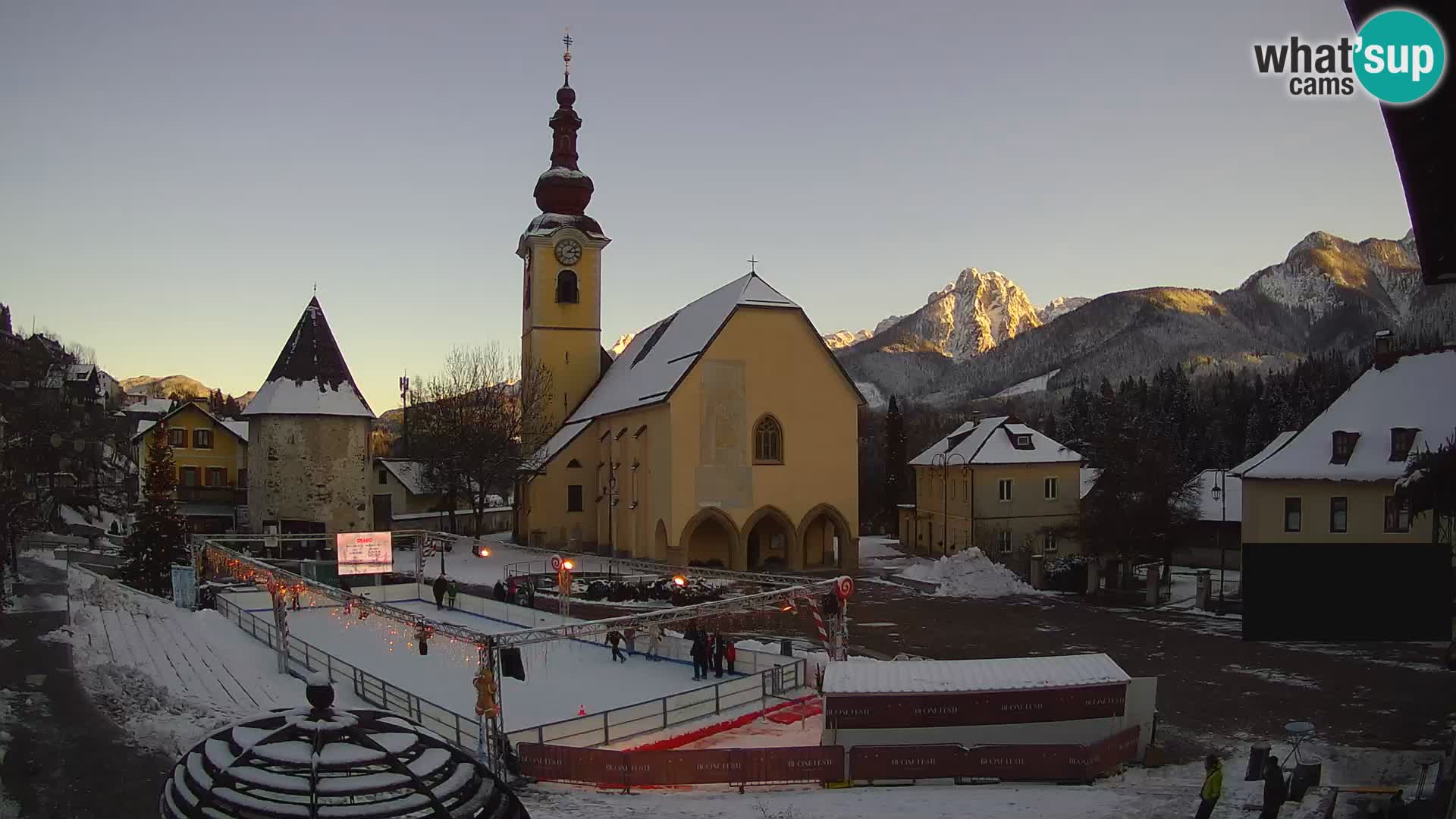 Tarvisio – carré Unità / église SS.Pietro e Paolo Apostoli