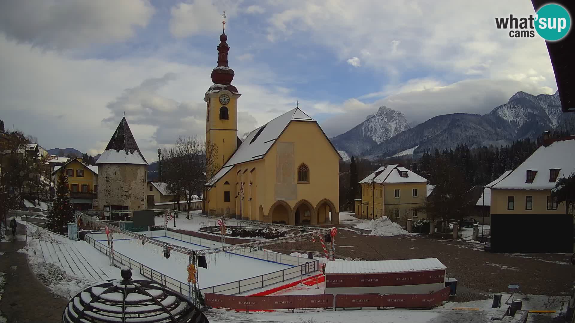 Tarvisio – Piazza Unità / Parrocchia SS.Pietro e Paolo Apostoli