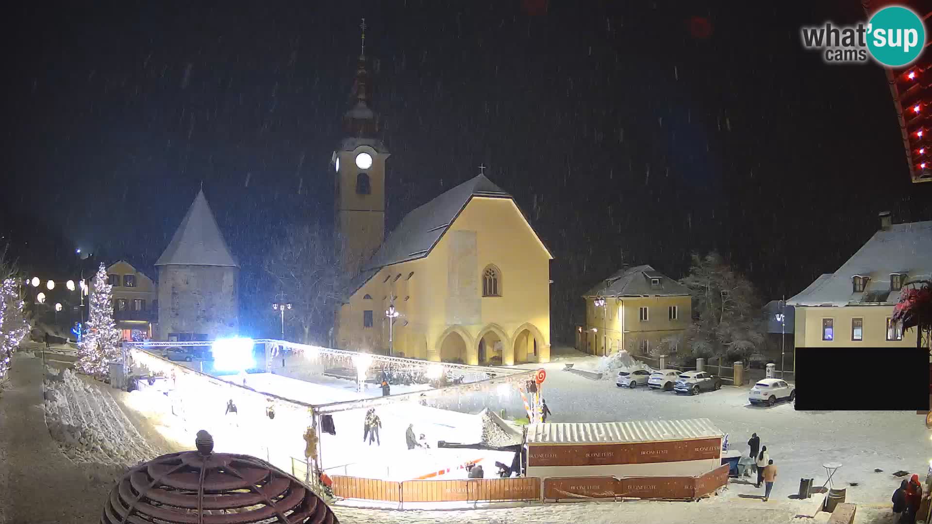 Tarvis – Platz Unità / Kirche SS.Pietro und Paolo Apostoli