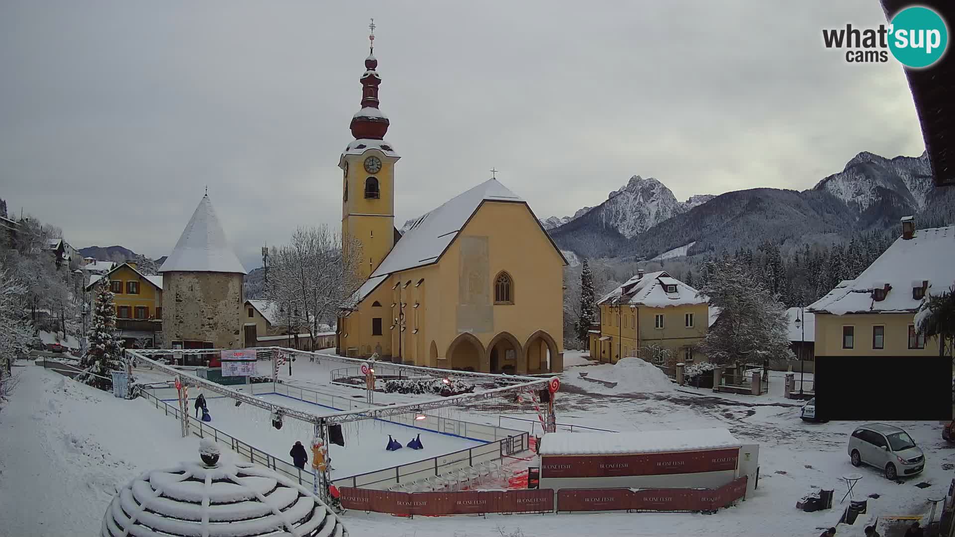 Tarvisio – carré Unità / église SS.Pietro e Paolo Apostoli