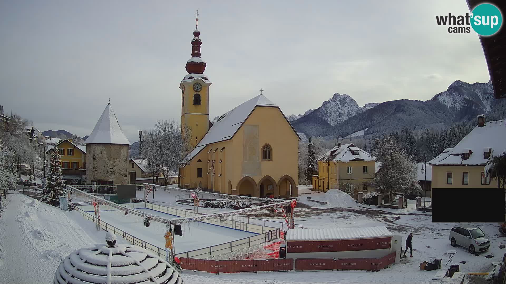 Tarvisio – carré Unità / église SS.Pietro e Paolo Apostoli