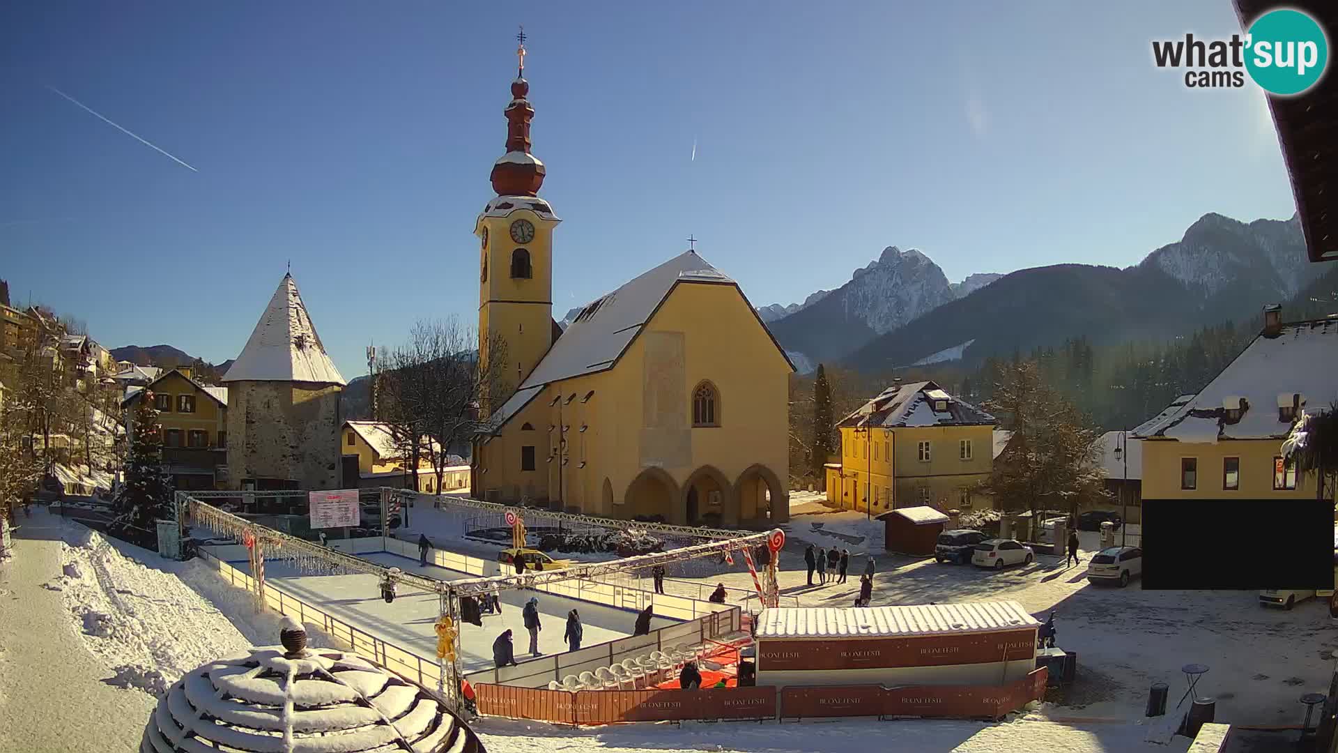 Tarvisio – Piazza Unità / Parrocchia SS.Pietro e Paolo Apostoli