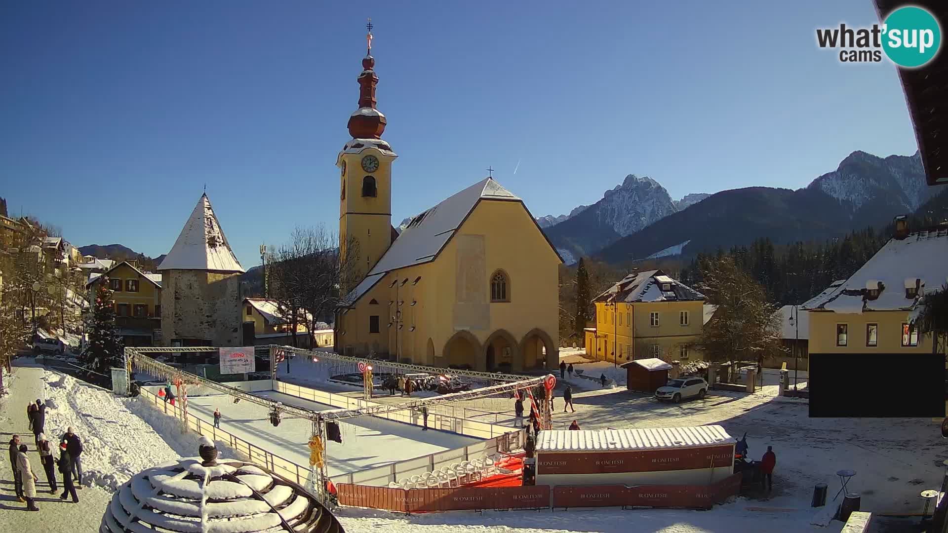 Tarvisio – Piazza Unità / Parrocchia SS.Pietro e Paolo Apostoli