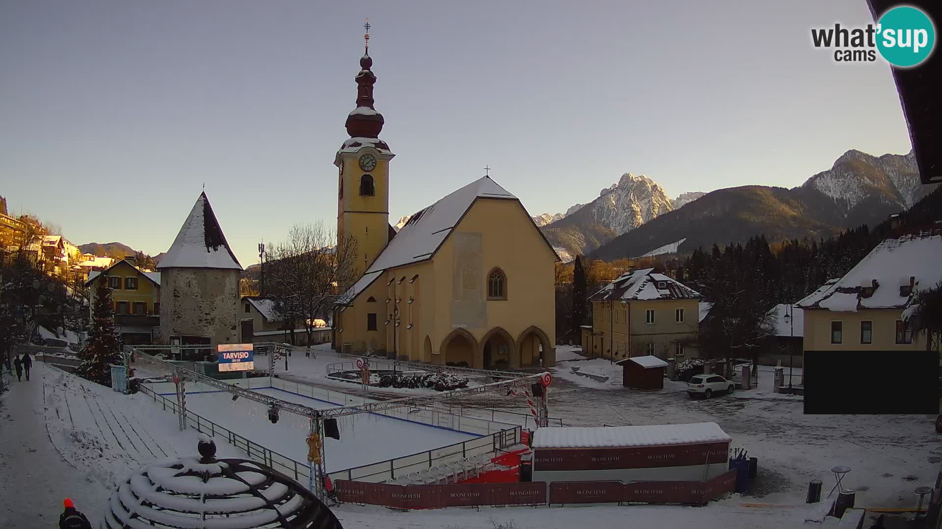 Tarvisio –  Unità Square / SS.Pietro and Paolo Apostoli Church