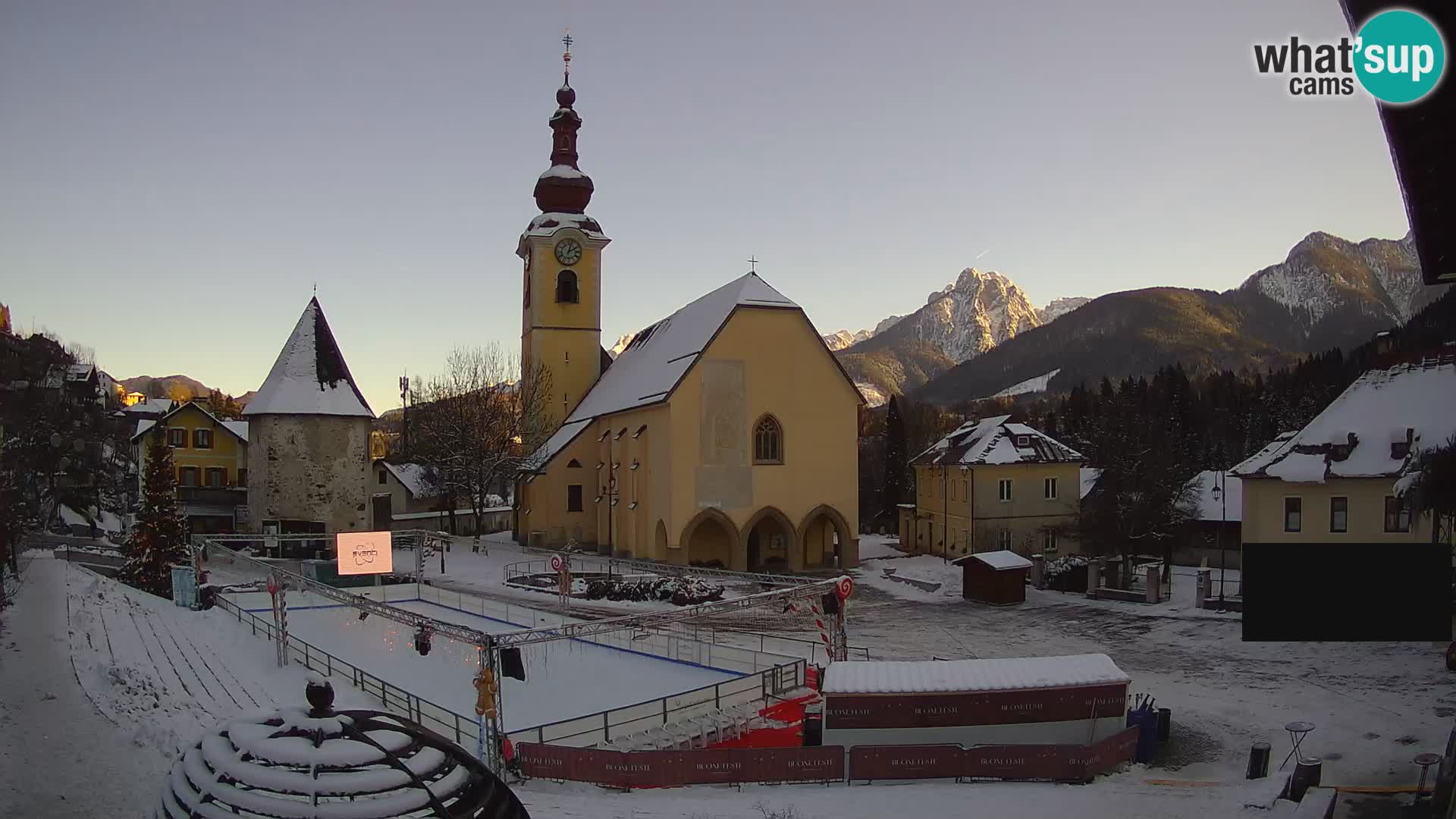 Tarvisio –  Unità Square / SS.Pietro and Paolo Apostoli Church