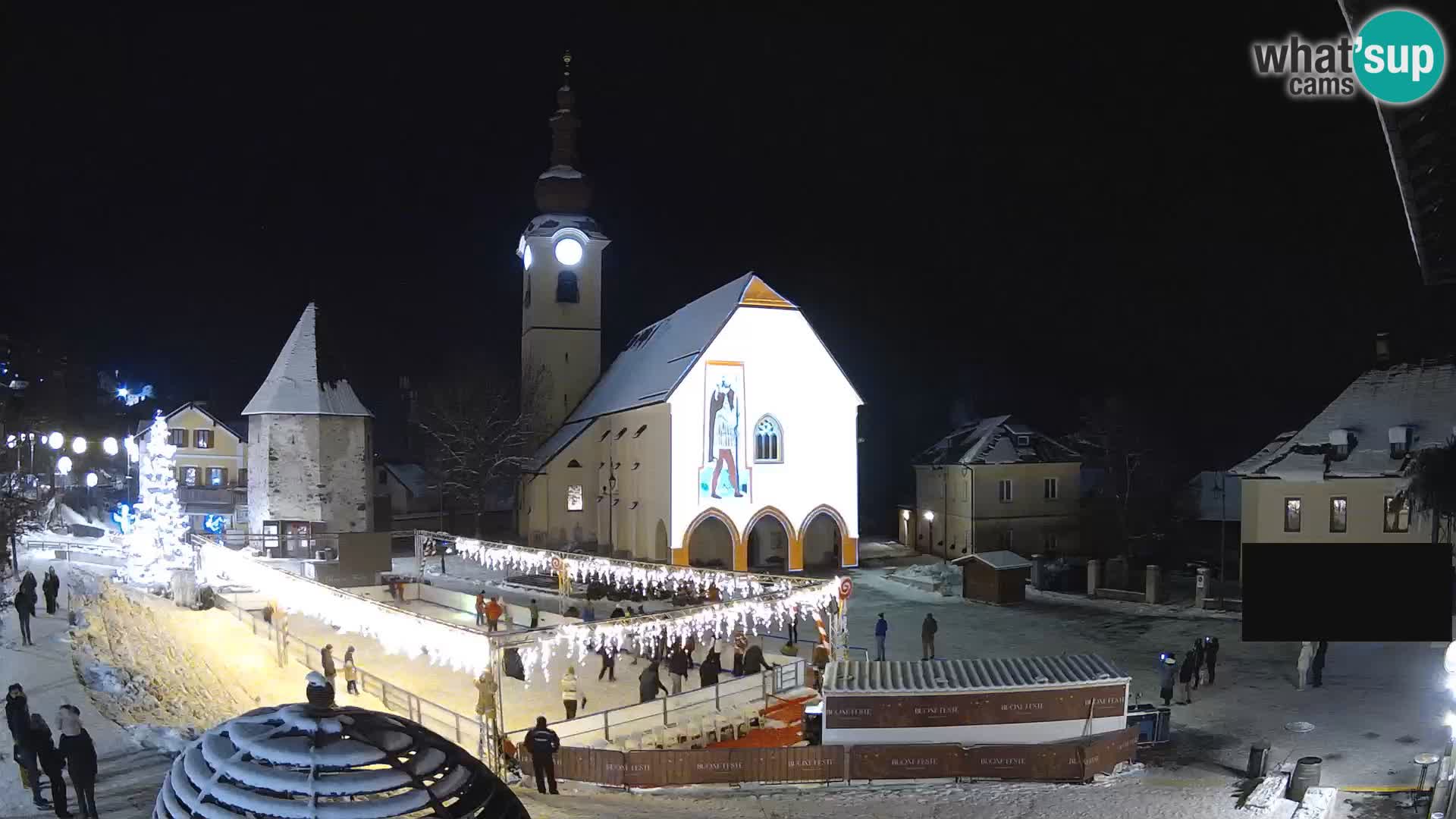 Tarvisio – plaza Unità / Iglesia SS.Pietro e Paolo Apostoli