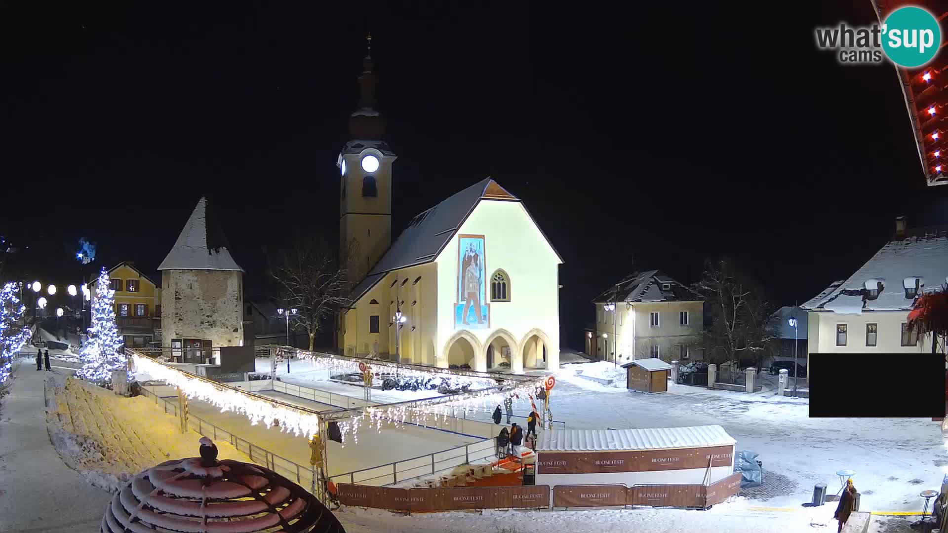 Tarvisio – carré Unità / église SS.Pietro e Paolo Apostoli