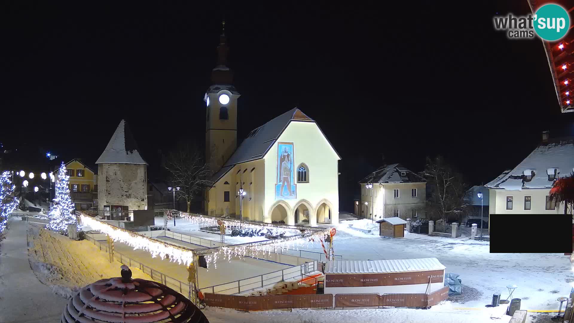 Tarvisio – plaza Unità / Iglesia SS.Pietro e Paolo Apostoli