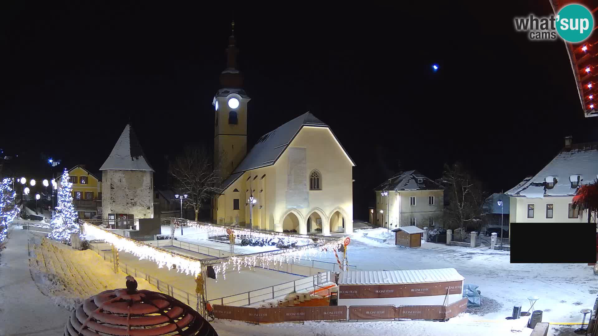 Tarvis – Platz Unità / Kirche SS.Pietro und Paolo Apostoli