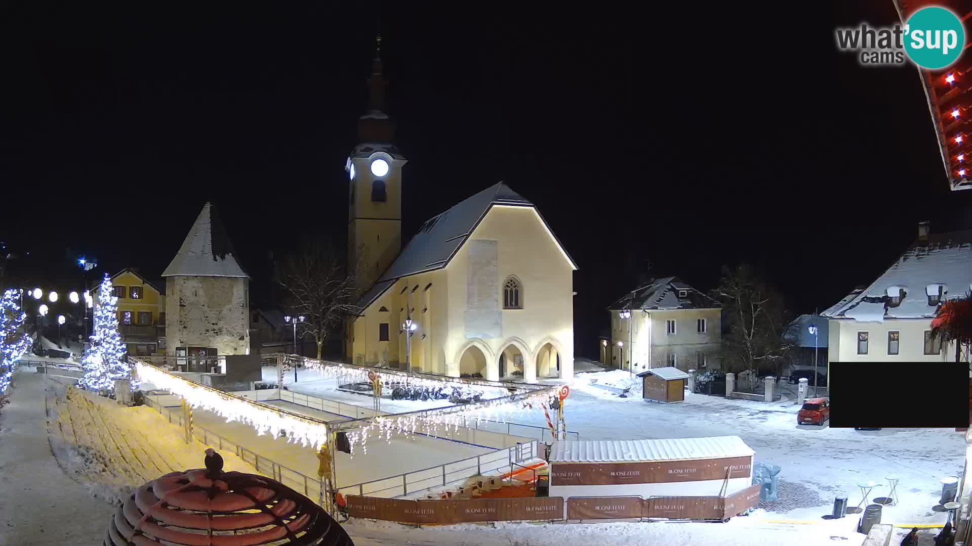 Tarvis – Platz Unità / Kirche SS.Pietro und Paolo Apostoli