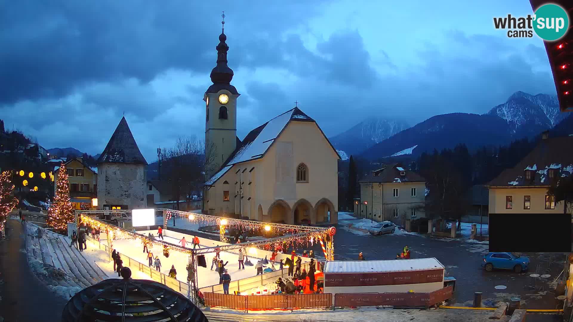 Tarvisio – carré Unità / église SS.Pietro e Paolo Apostoli